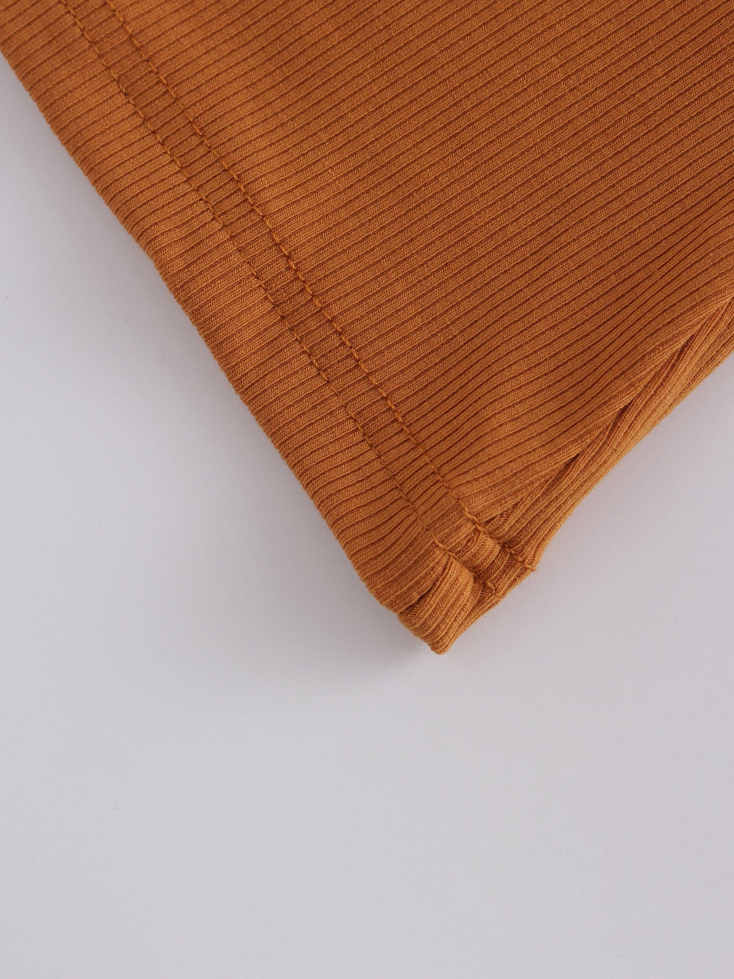 High V Ribbed Tee LS-Cognac