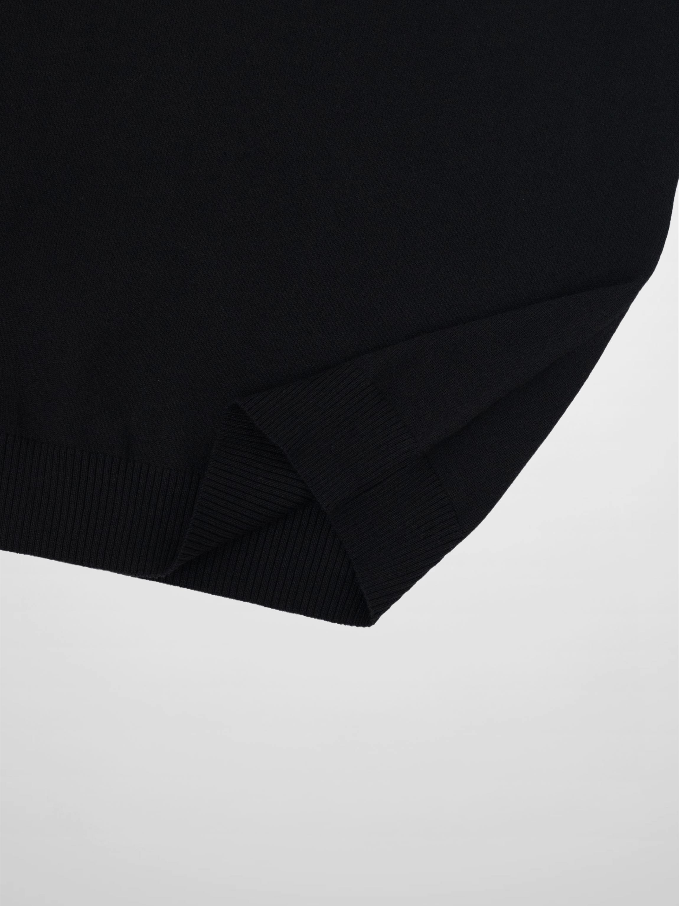 Thin Stripe Turtleneck Sweater-Black/White