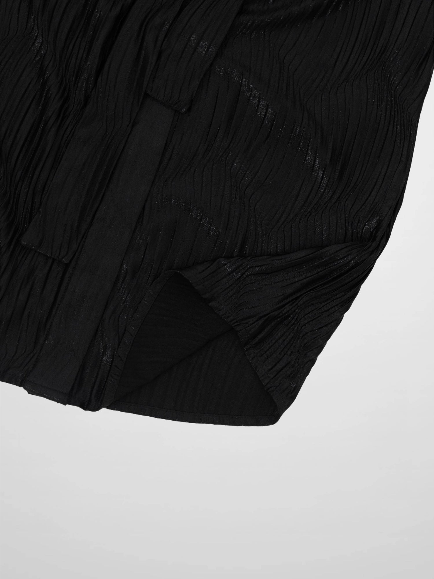 Shimmer Texture Bow Blouse-Black/Black