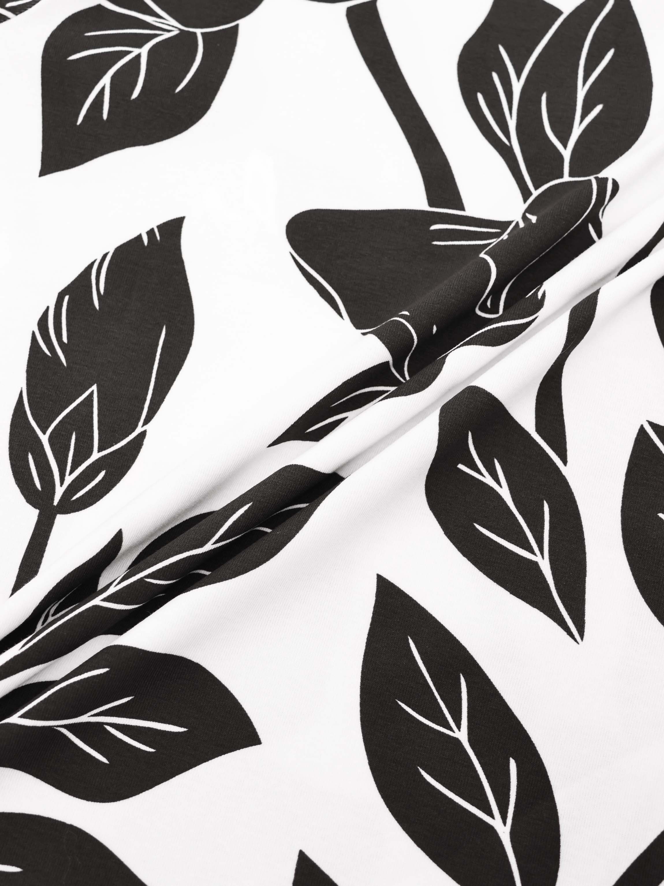 Basic Printed T-shirt-Black/White Floral