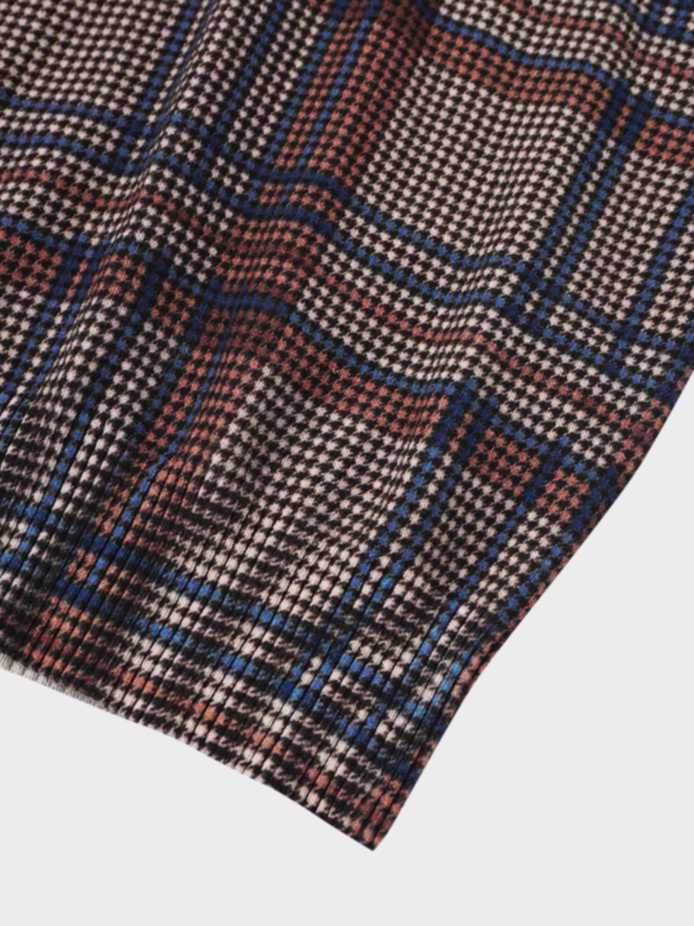 Thin Knit Turtleneck Sweater-Brown/Blue Plaid