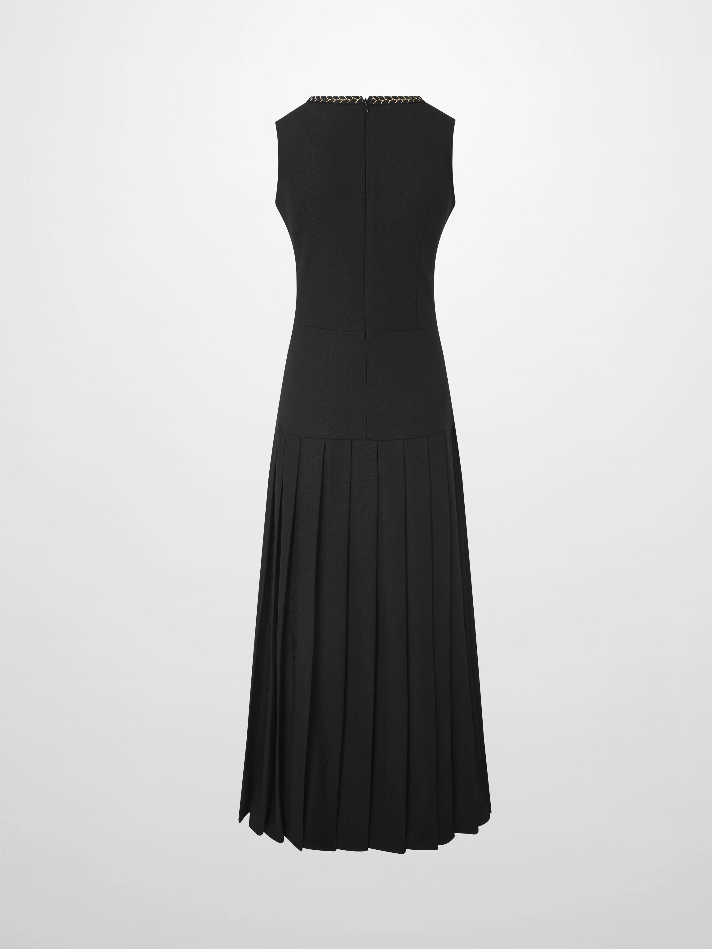 Yoke Pleated Jumper - Black