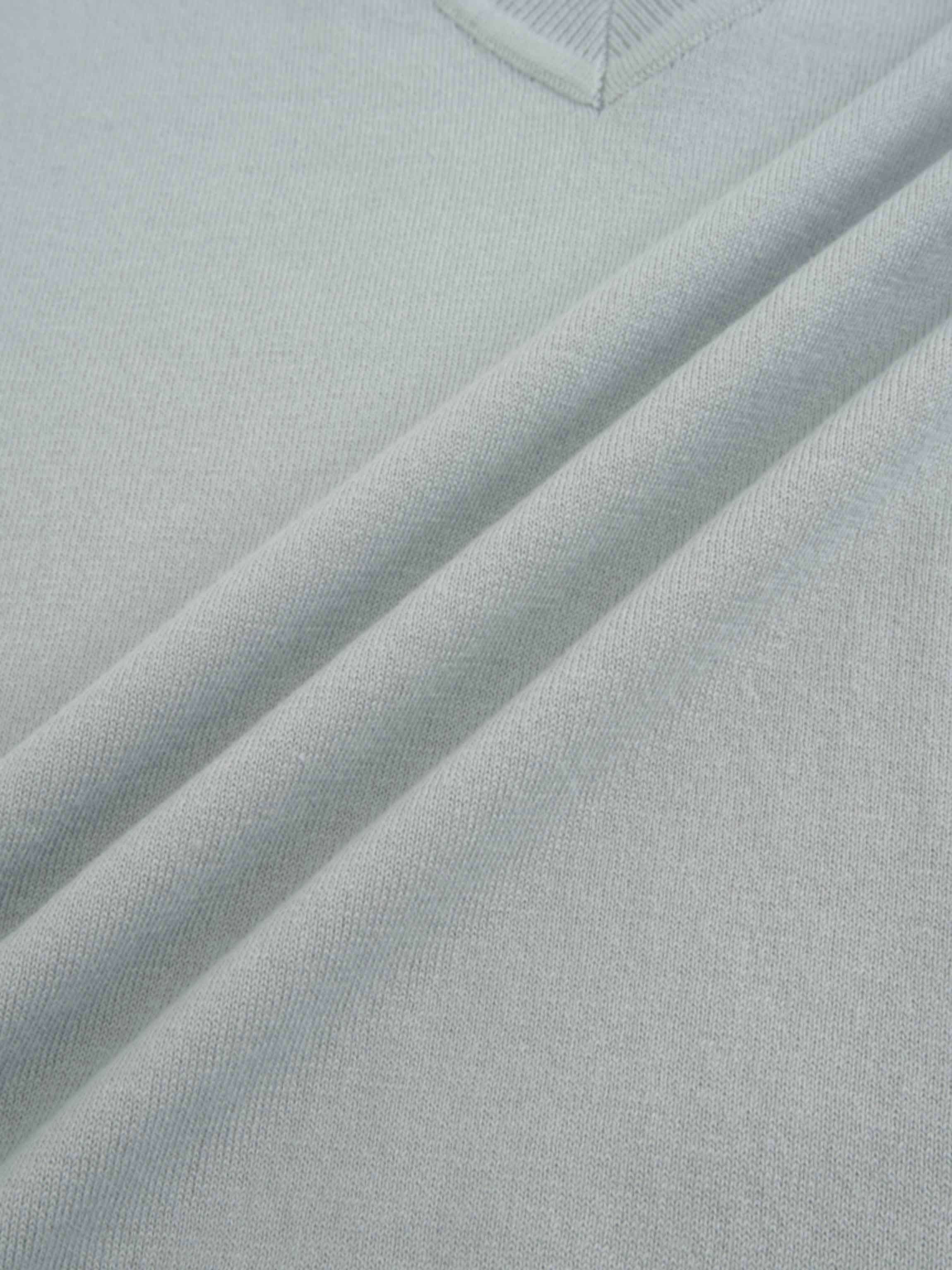 High V Lightweight Sweater-Ash Green