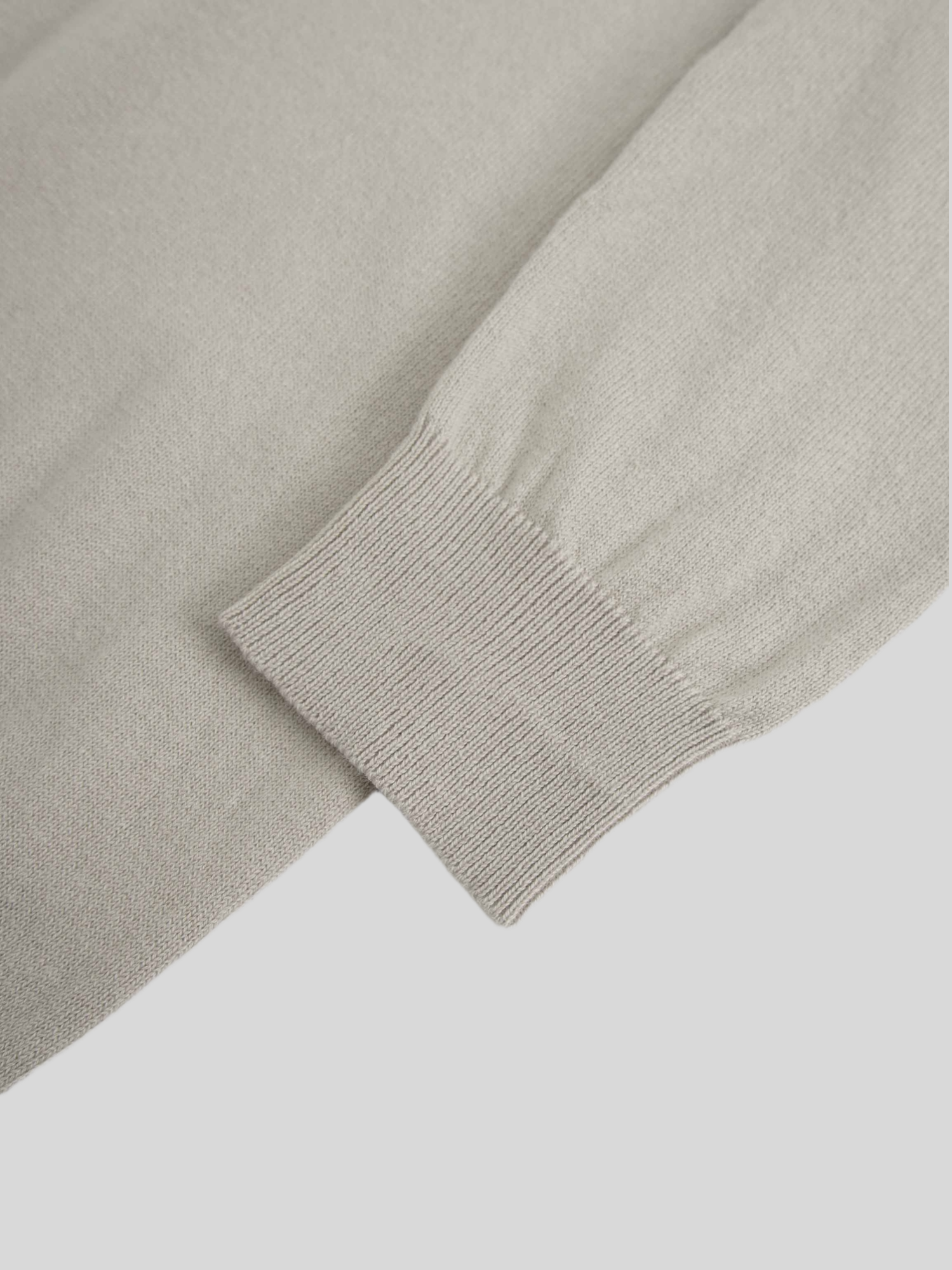 High V Lightweight Sweater-Light Grey