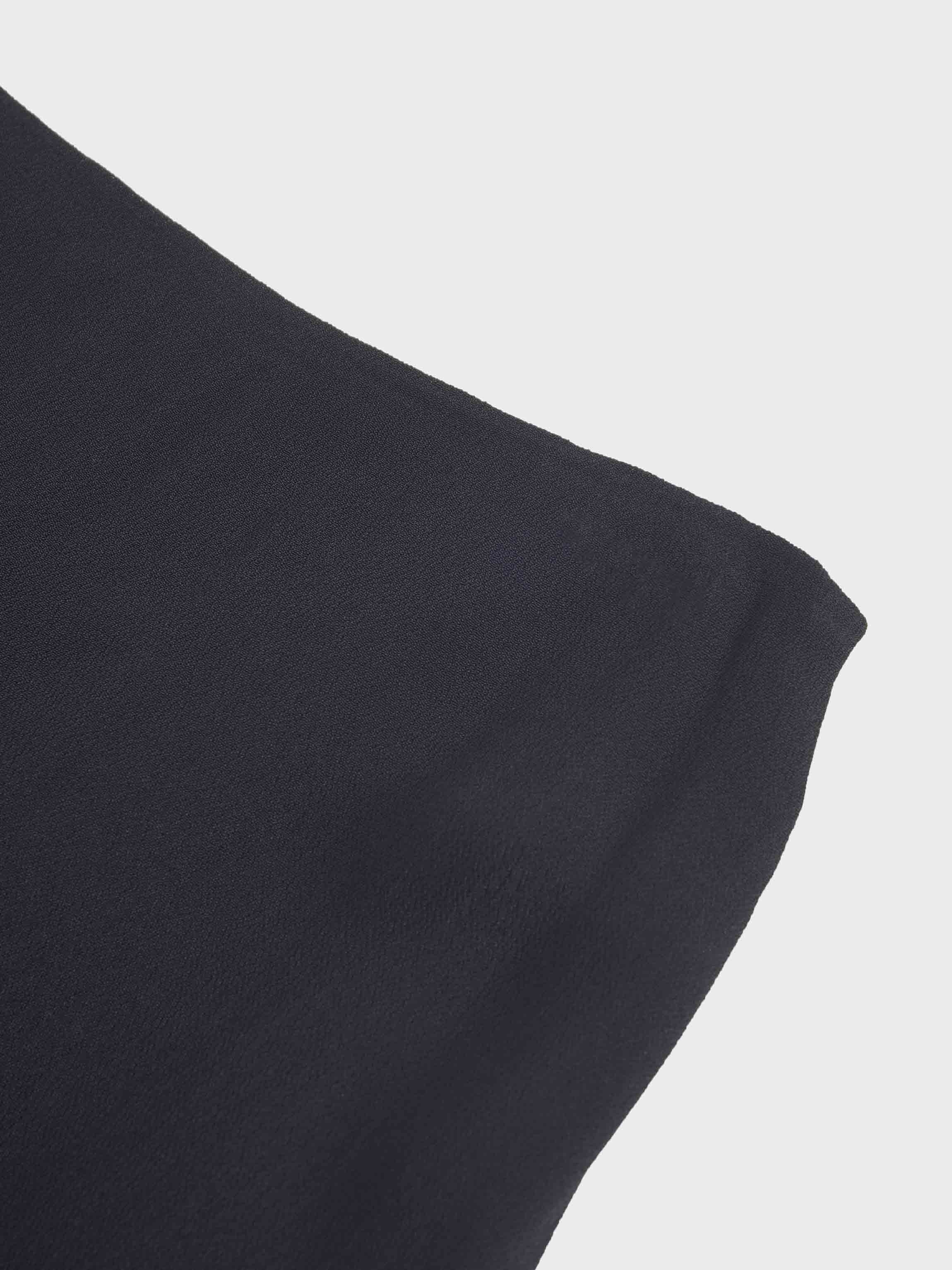 Curved Hem Maxi Skirt-Black