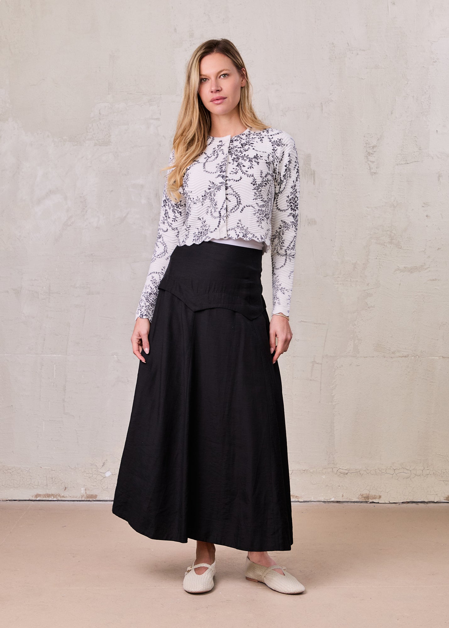 Printed Wave Cardigan-Scattered Vines