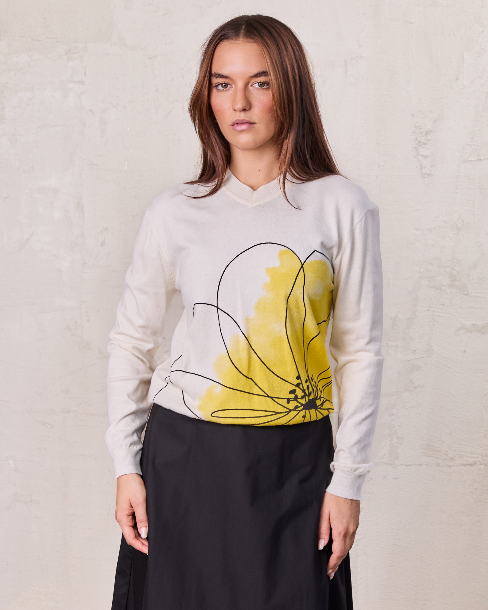 Printed High V Lightweight Sweater-Flower Burst