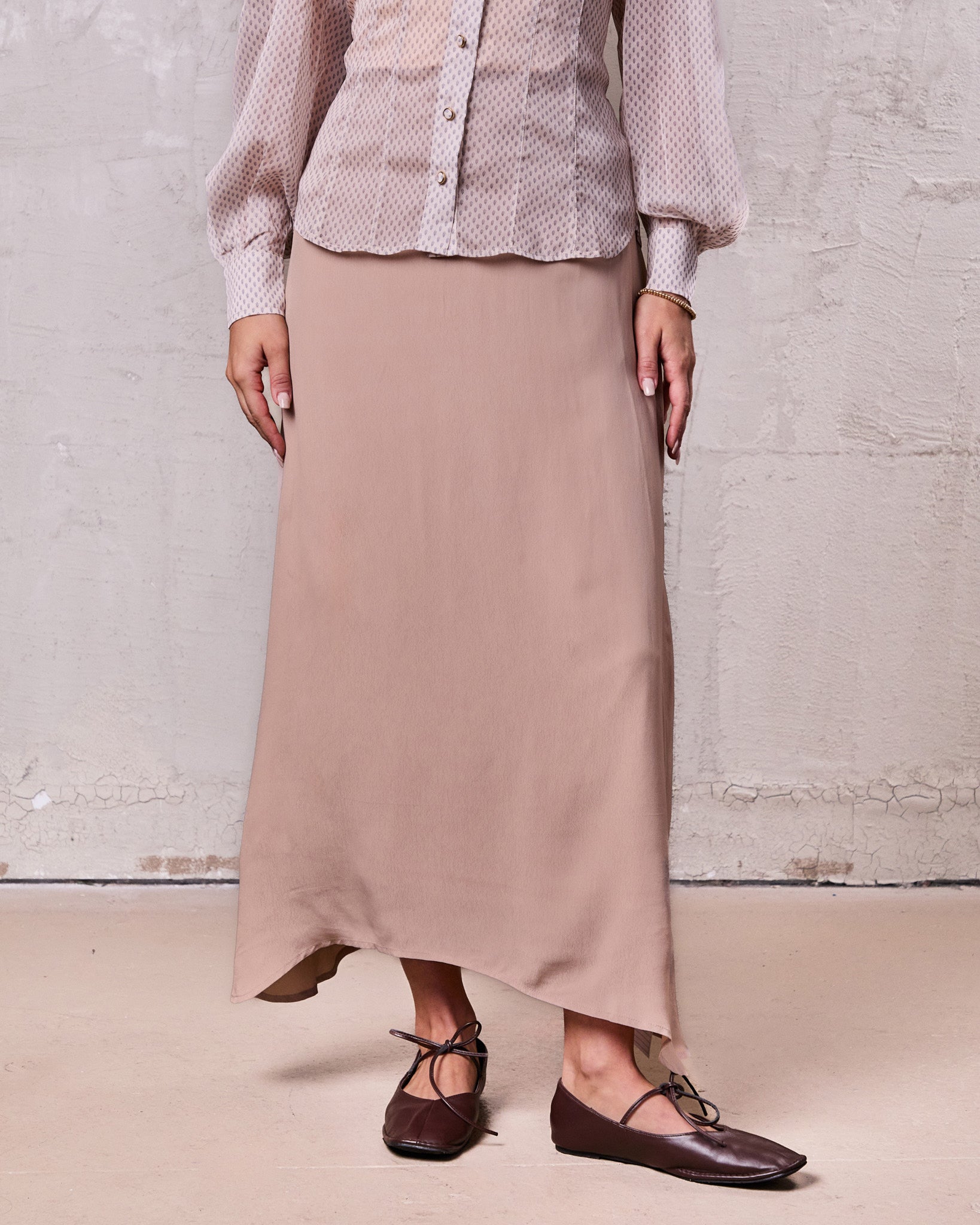 Curved Hem Maxi Skirt-Tan