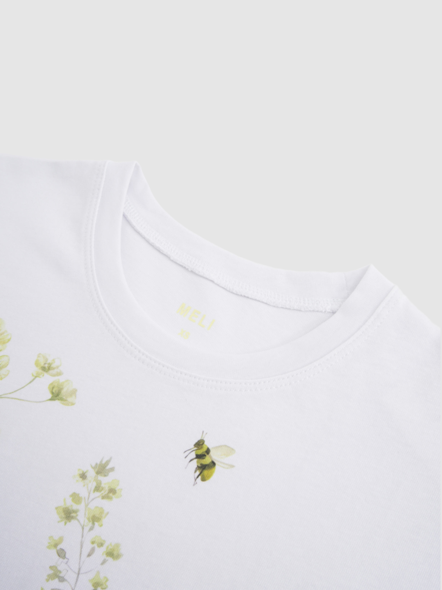 Oversized Printed Tee-Scattered Flowers