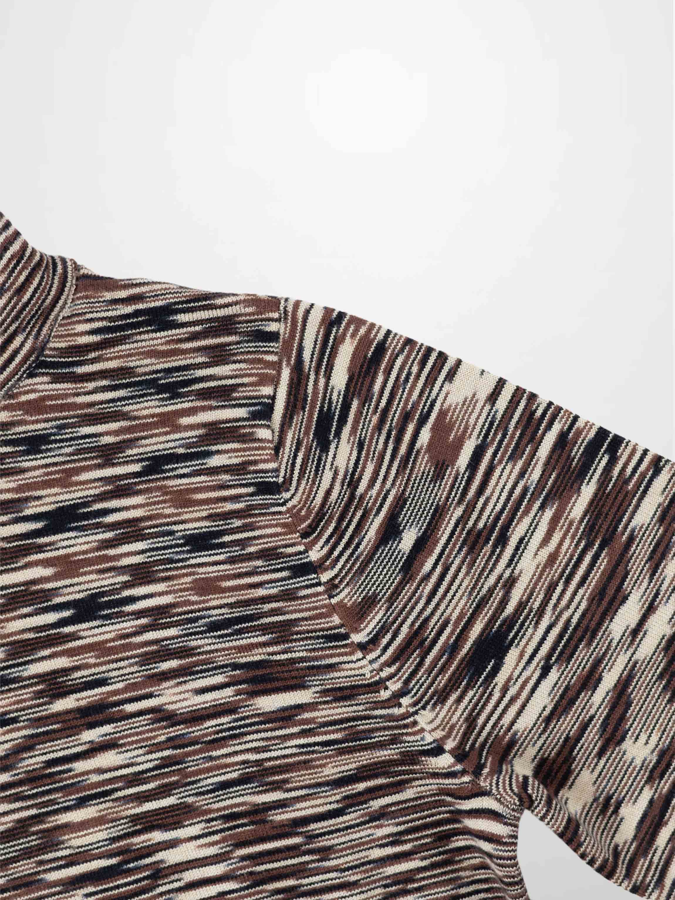 Abstract Stripe Knit Turtleneck-Brown