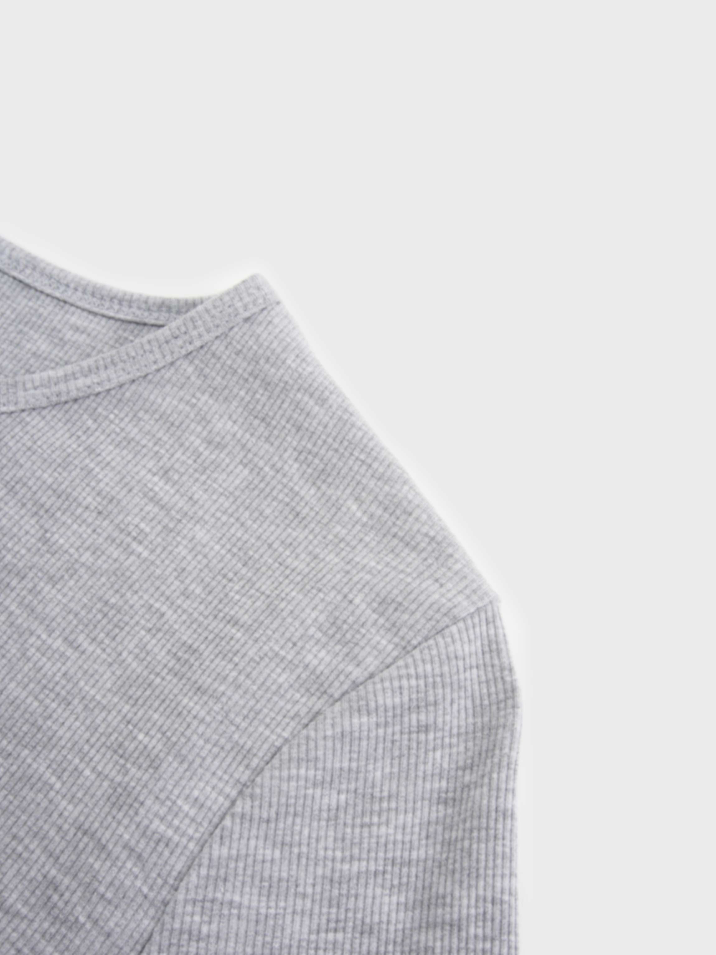 Soft Ribbed High V Tee-Heathered Grey