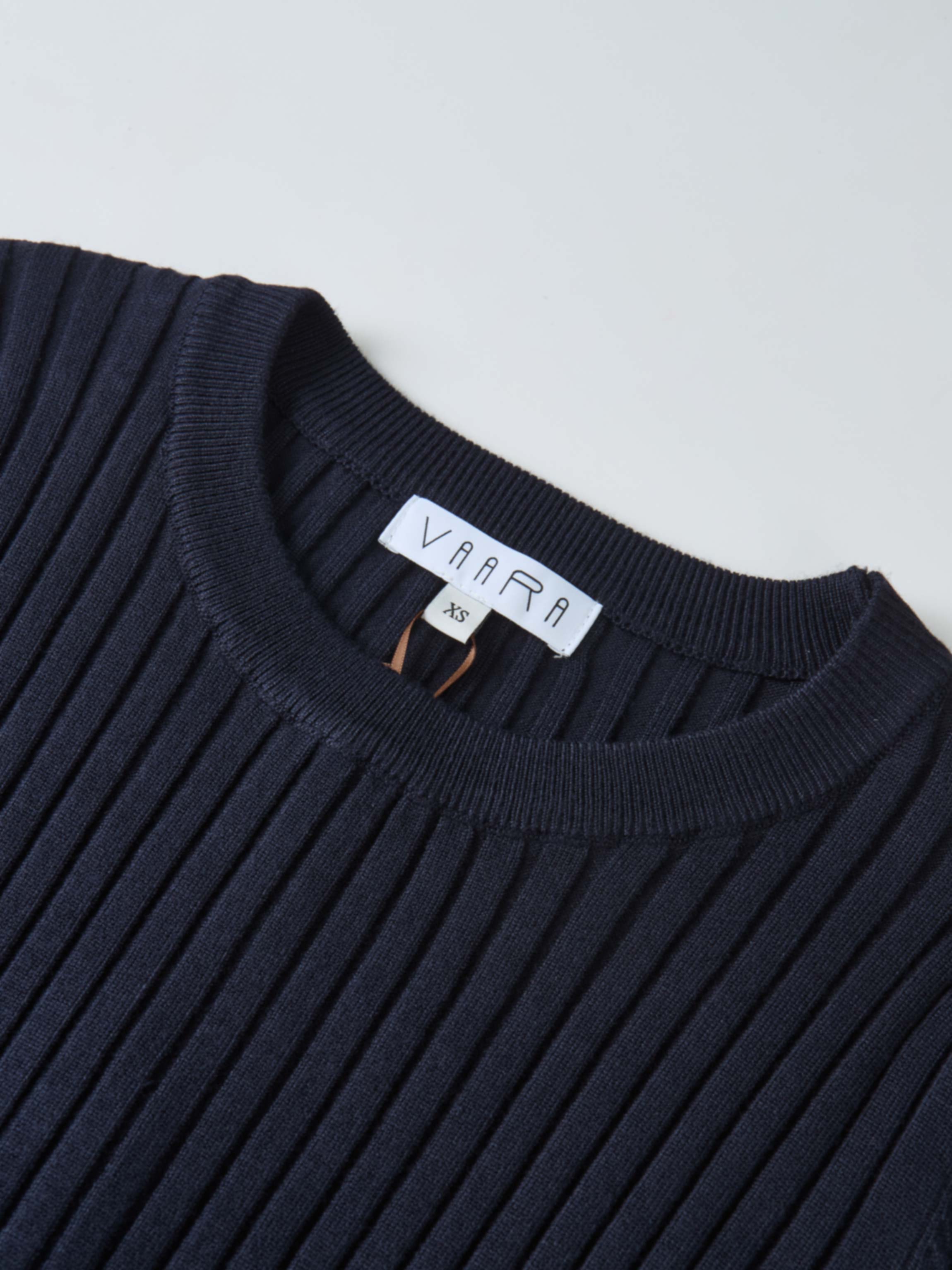 Soft Thin Ribbed Banded Sweater - Navy