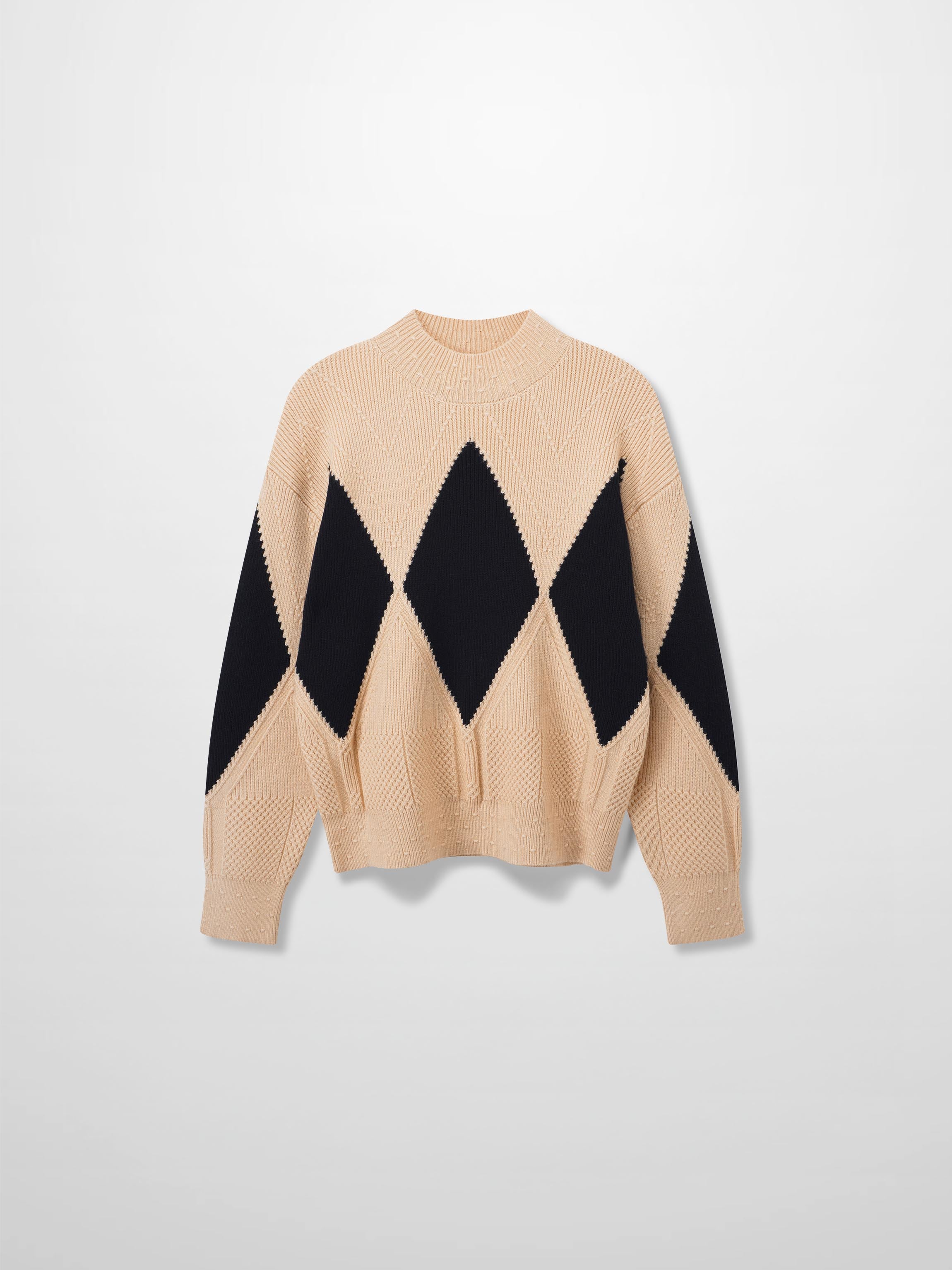 Center Diamond Sweater-Ivory/Black
