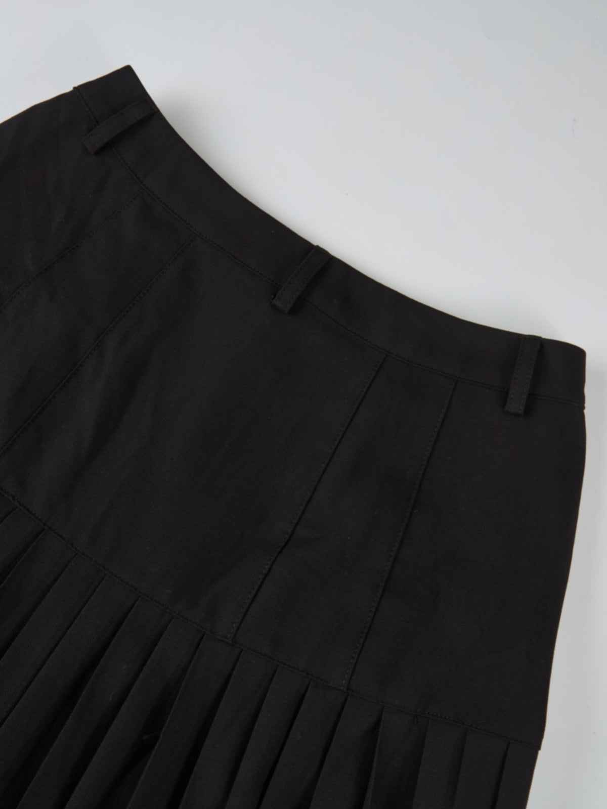 Stitched Pocket Yoke Pleat Skirt - Black