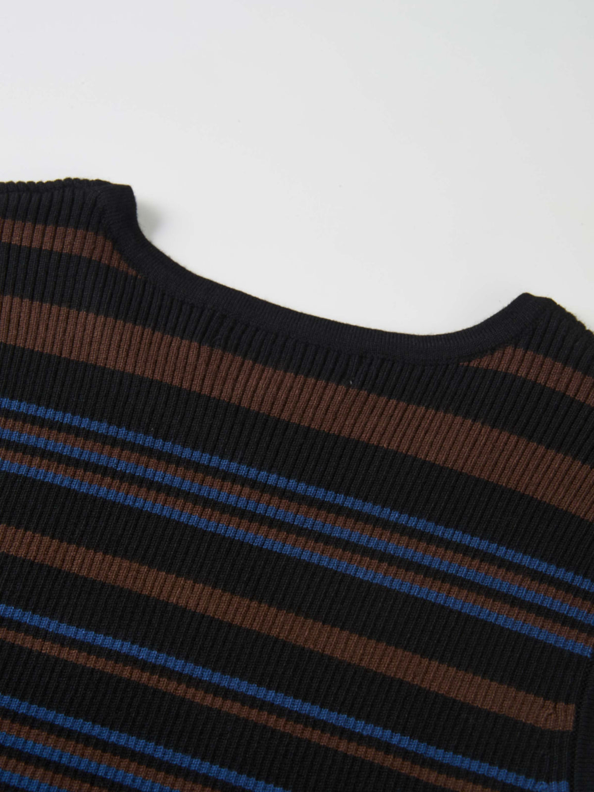 Sleeveless Ribbed Knit Sweater - Black/Brown Stripe