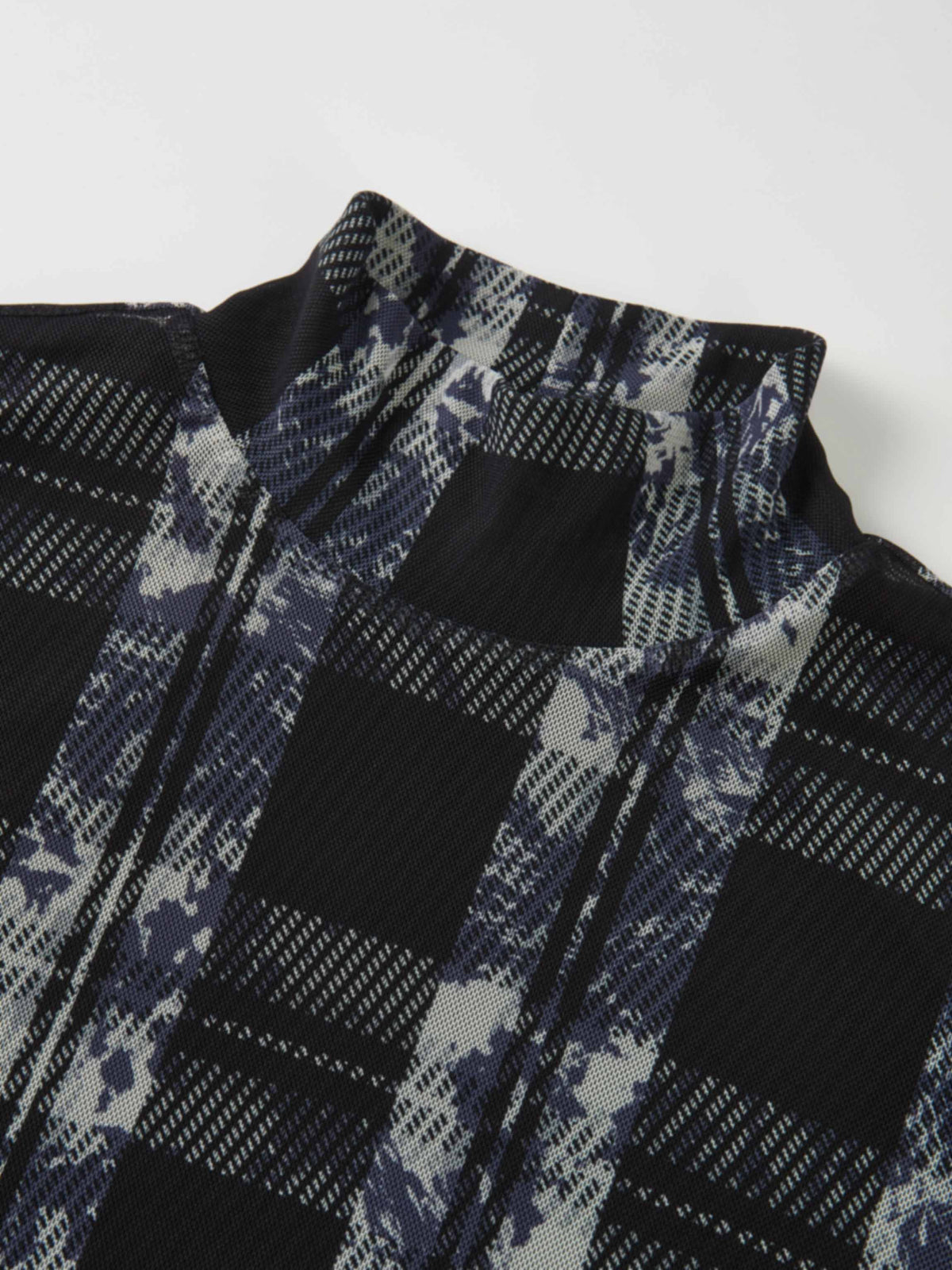 Mesh Plaid Turtleneck - Black Plaid