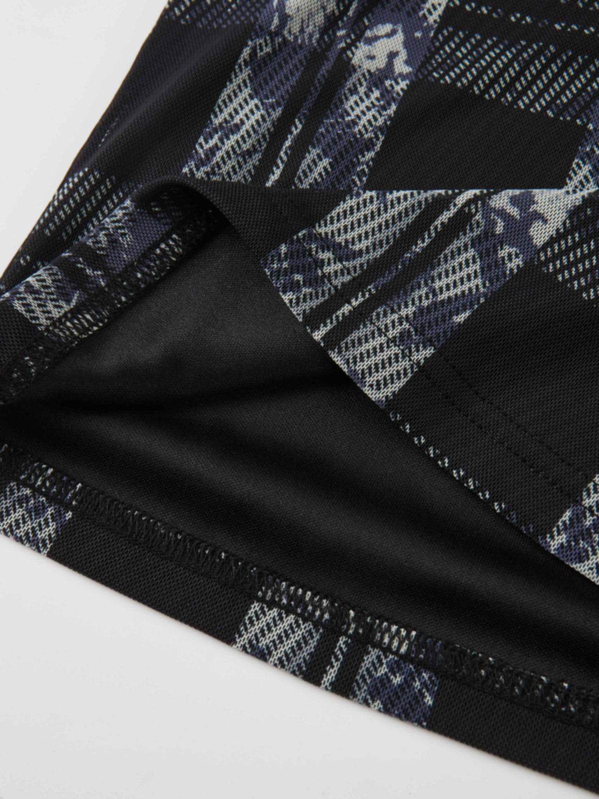 Mesh Plaid Turtleneck - Black Plaid