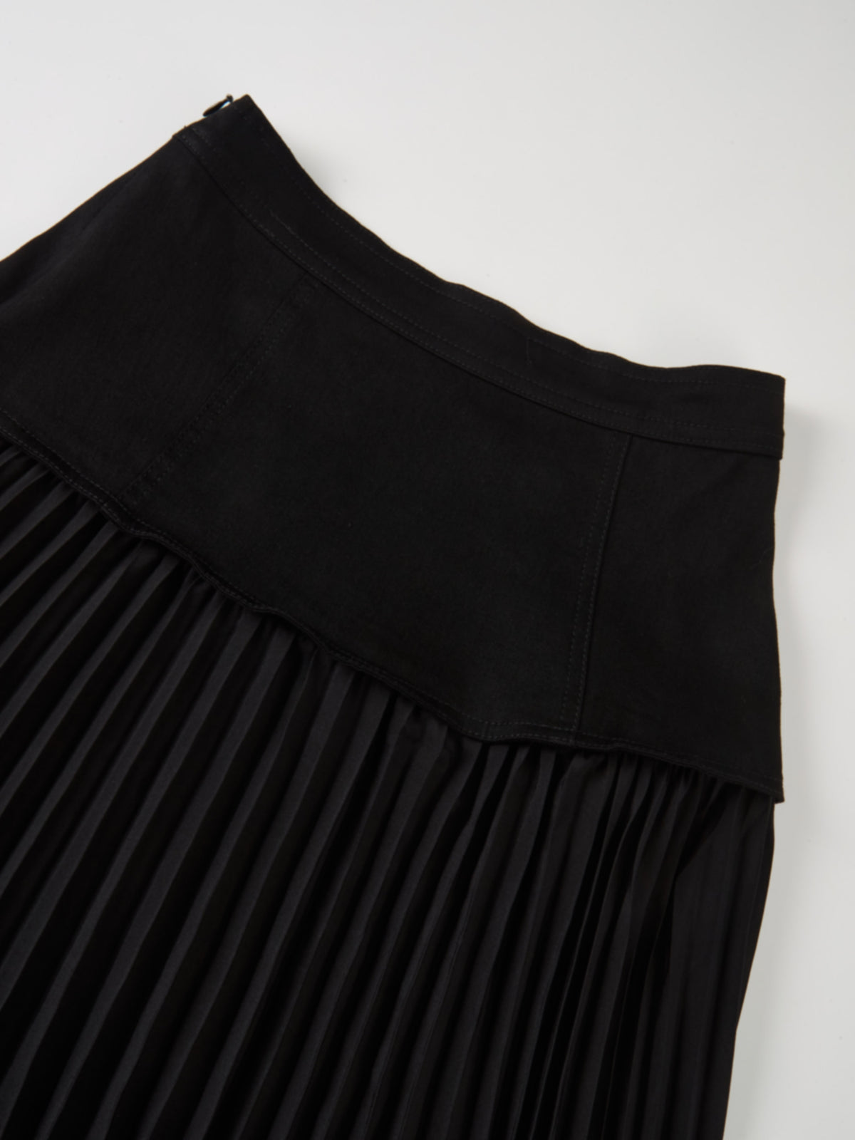 Button Panel Pleated Skirt - Black