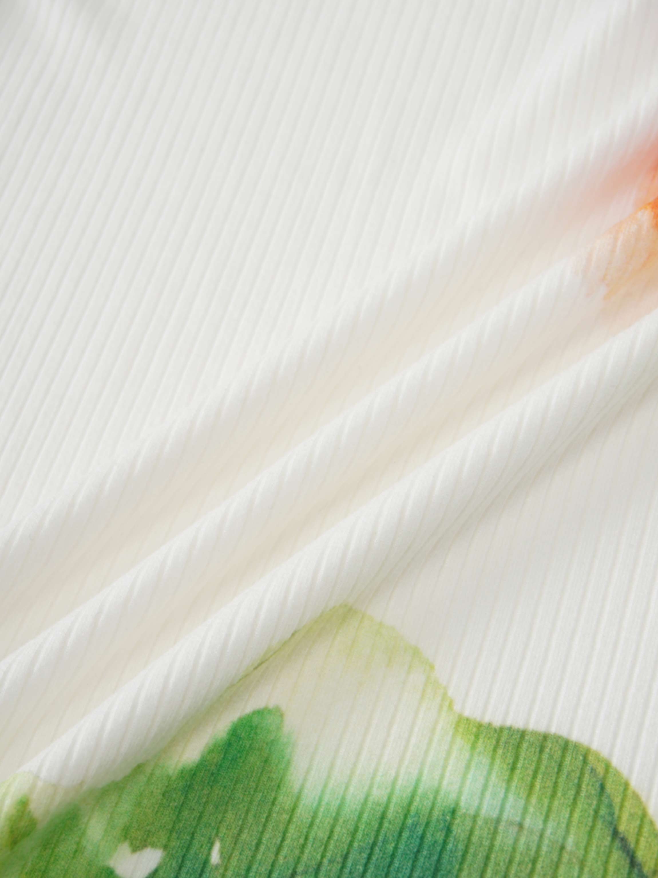 Printed Ribbed T-Shirts-White Flower Pop