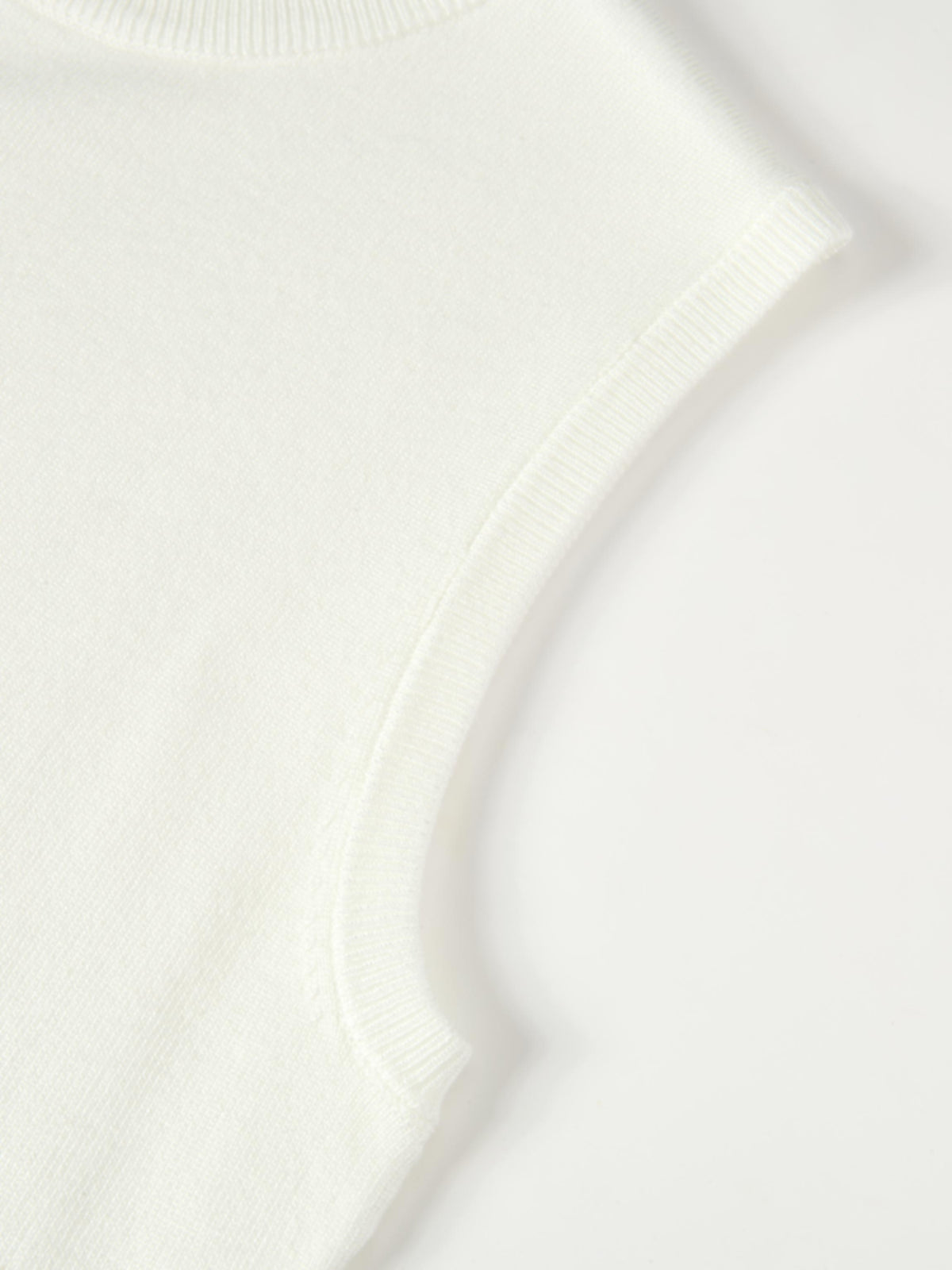 Sleeveless Basic Sweater - Cream