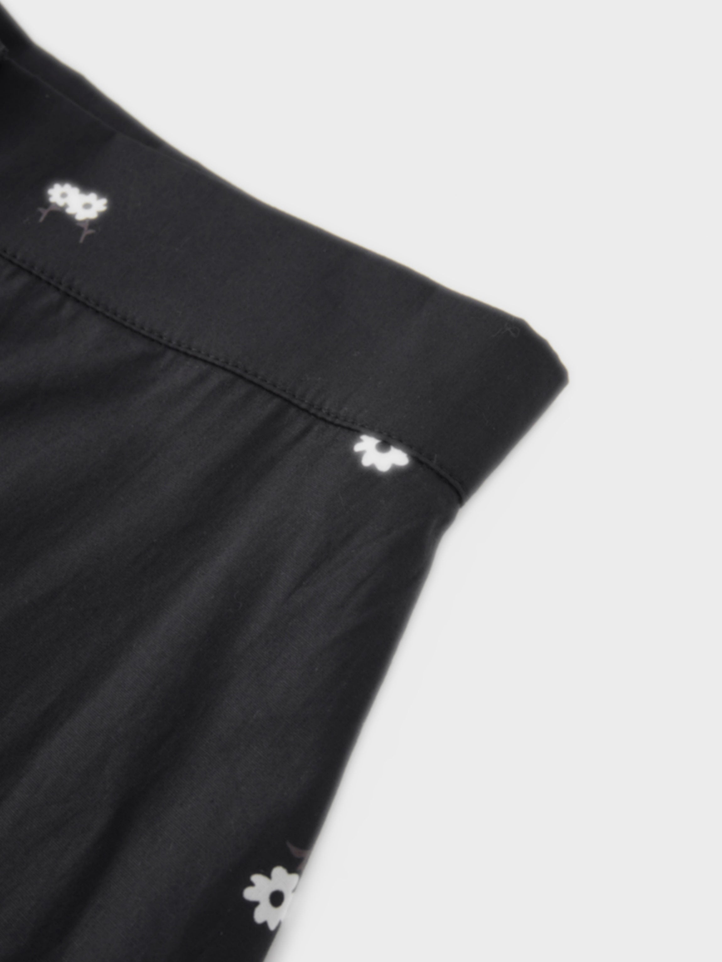 Ombre Flower Skirt-Black