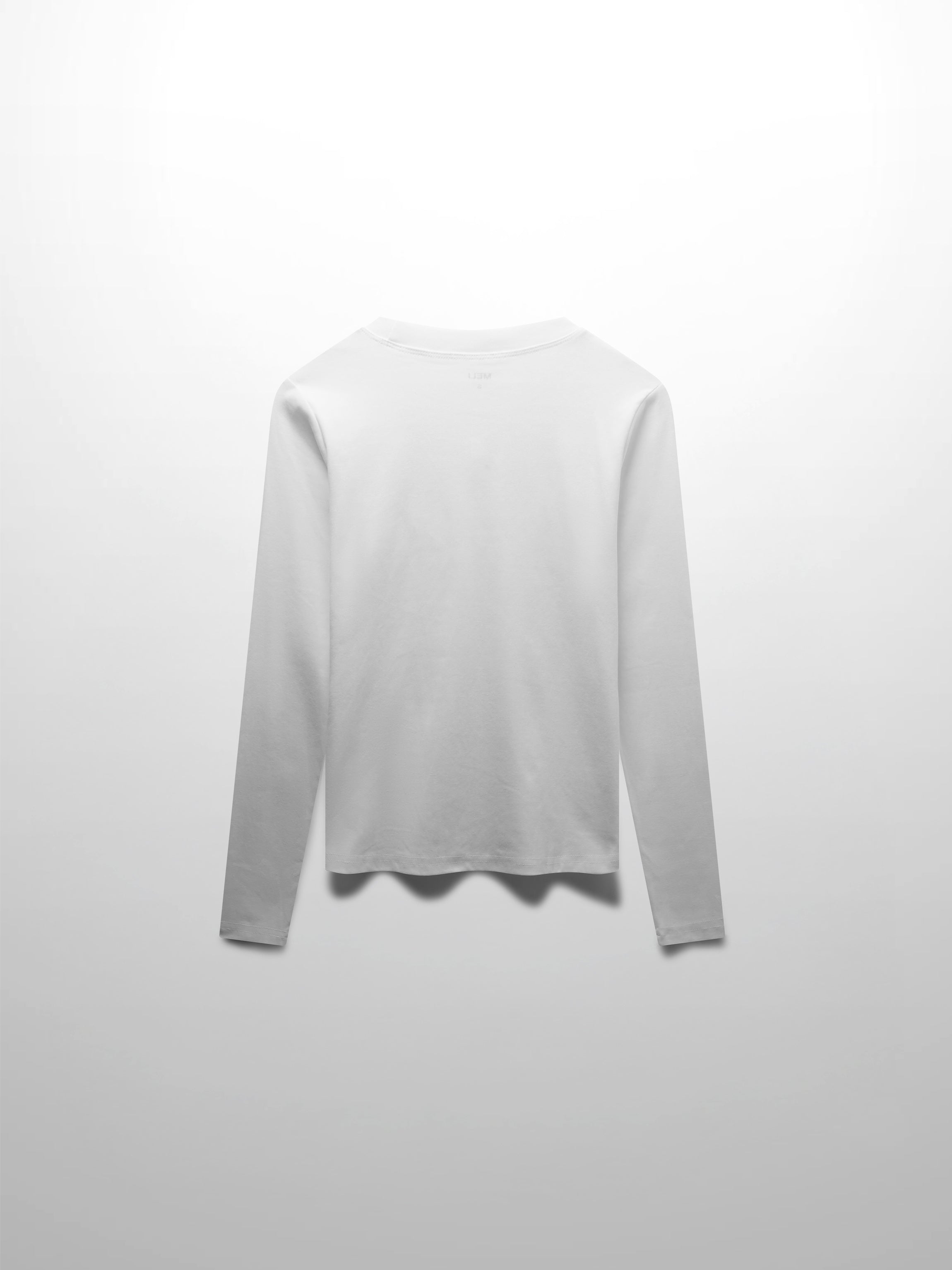 CAMISETA CLÁSICA MANGA LARGA-BLANCO