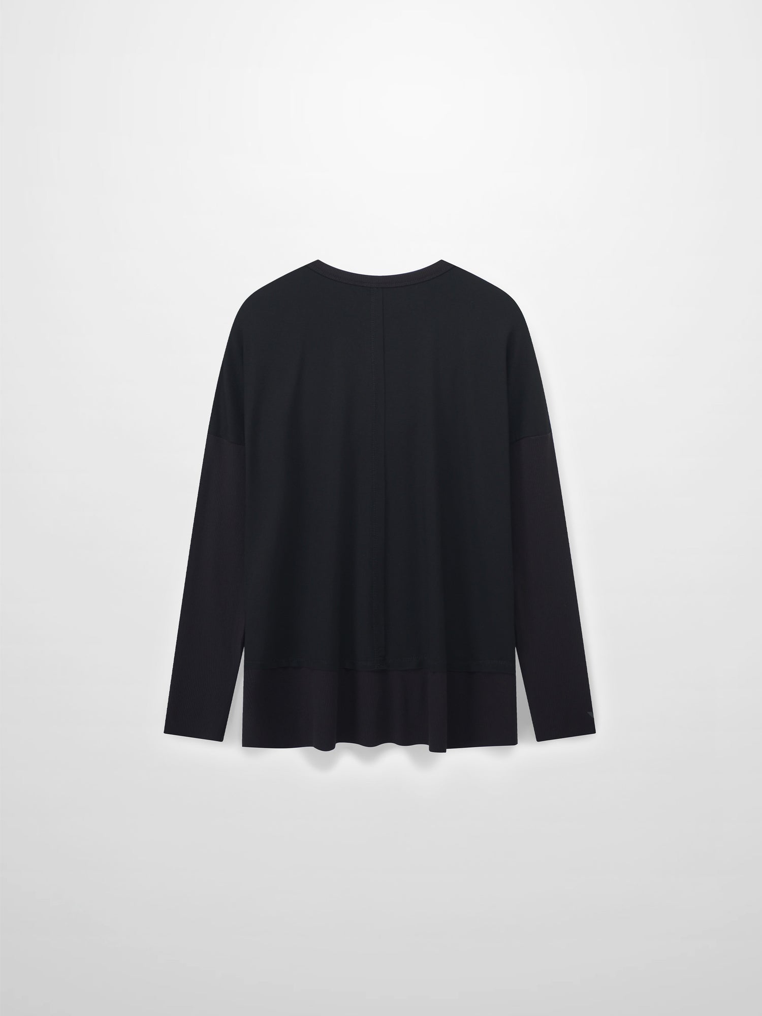 CAMISETA BAJO CANAL-NEGRO