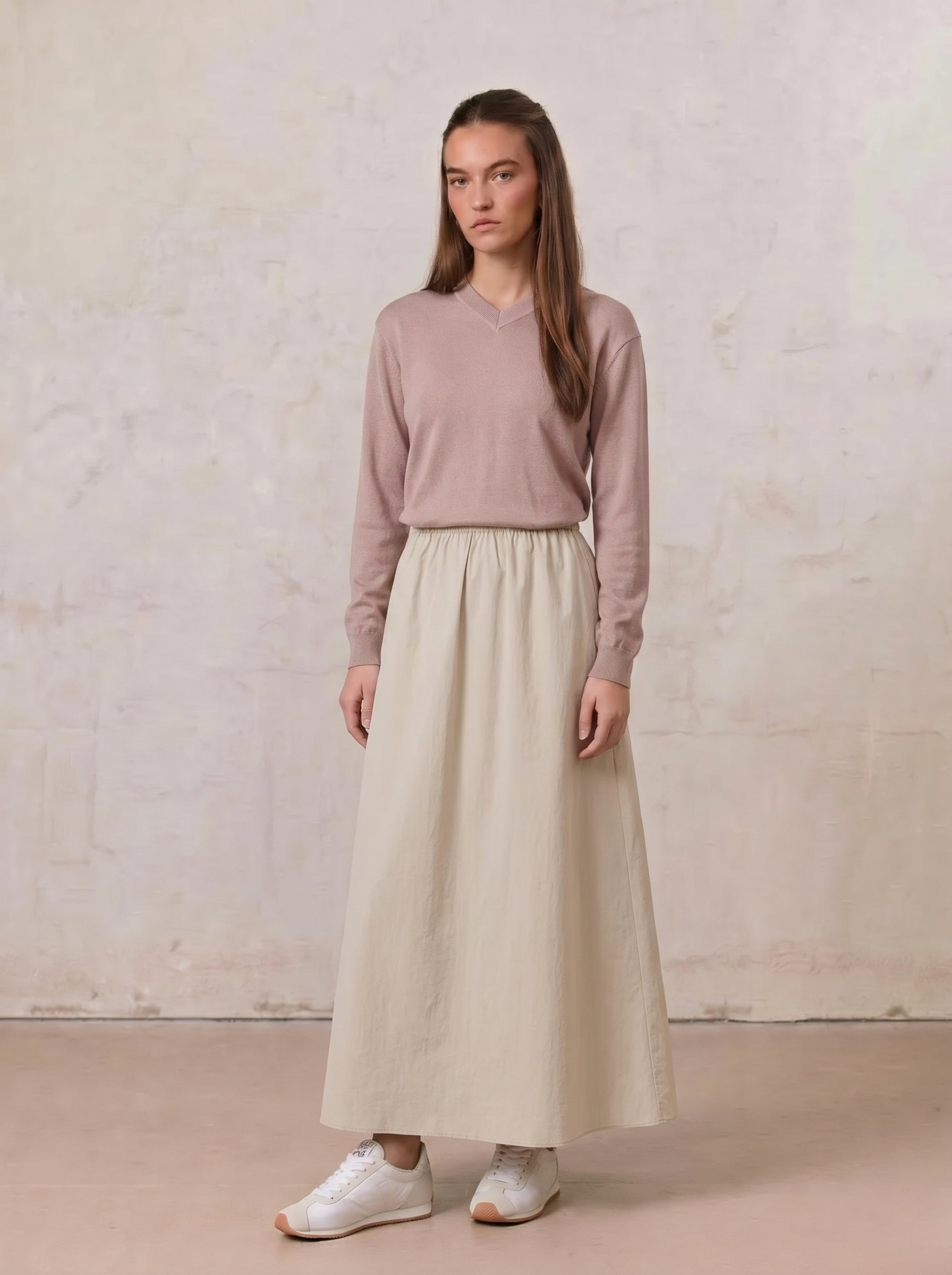 High V Lightweight Sweater-Tan