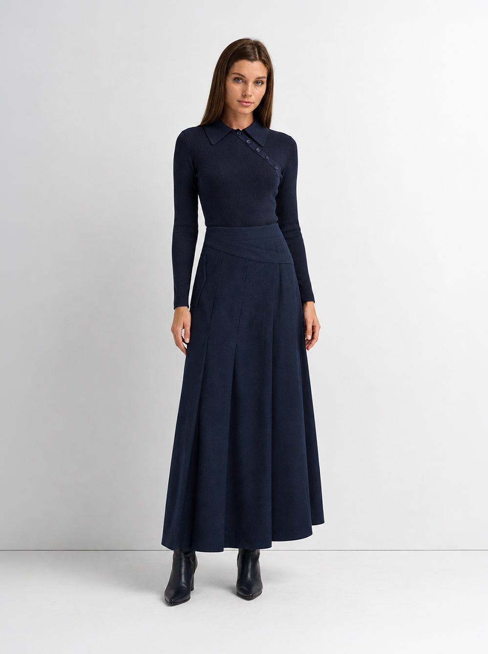 Buckle Pleat Skirt - Navy