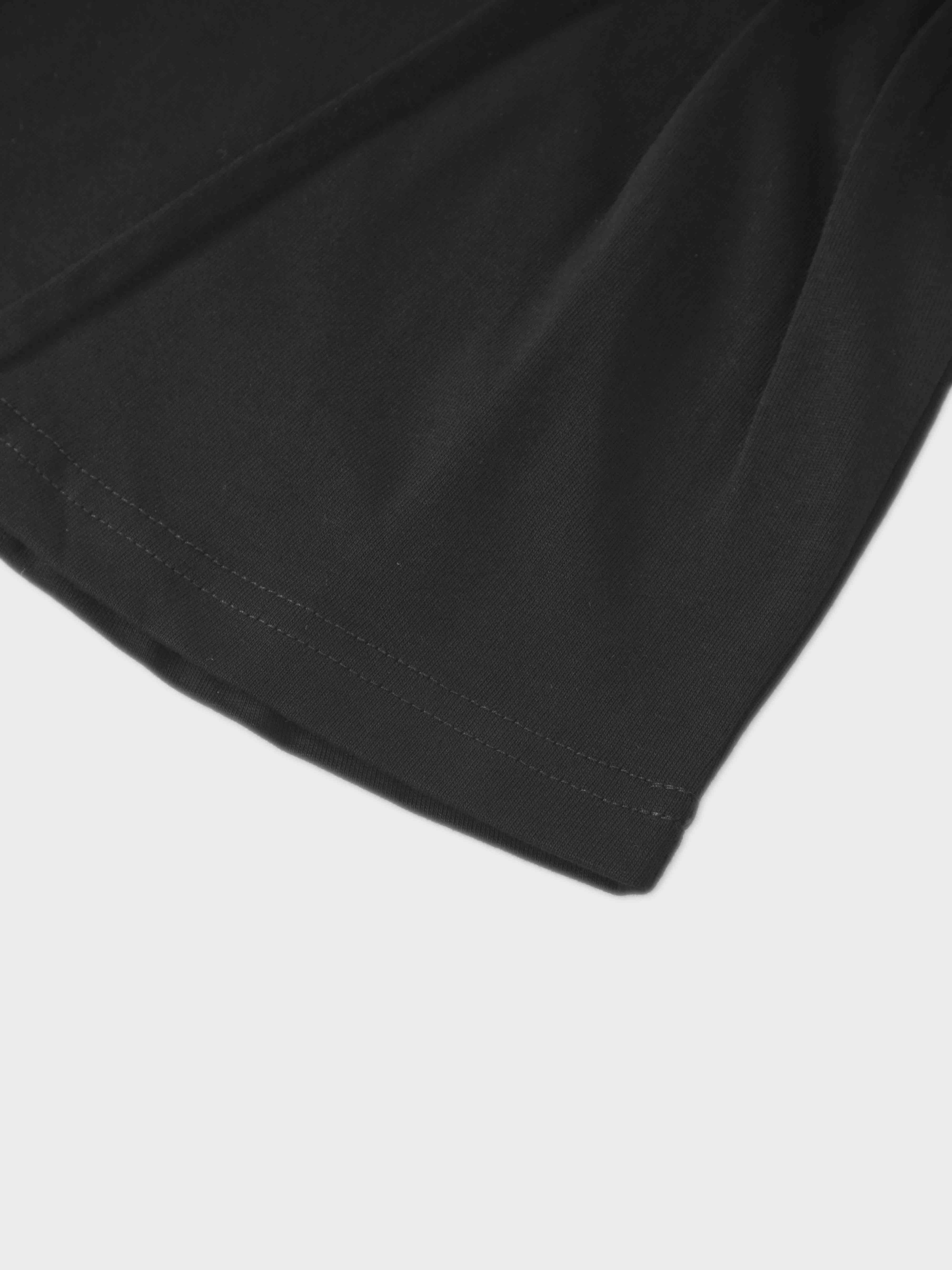 Pleat Seam T-shirt-Black