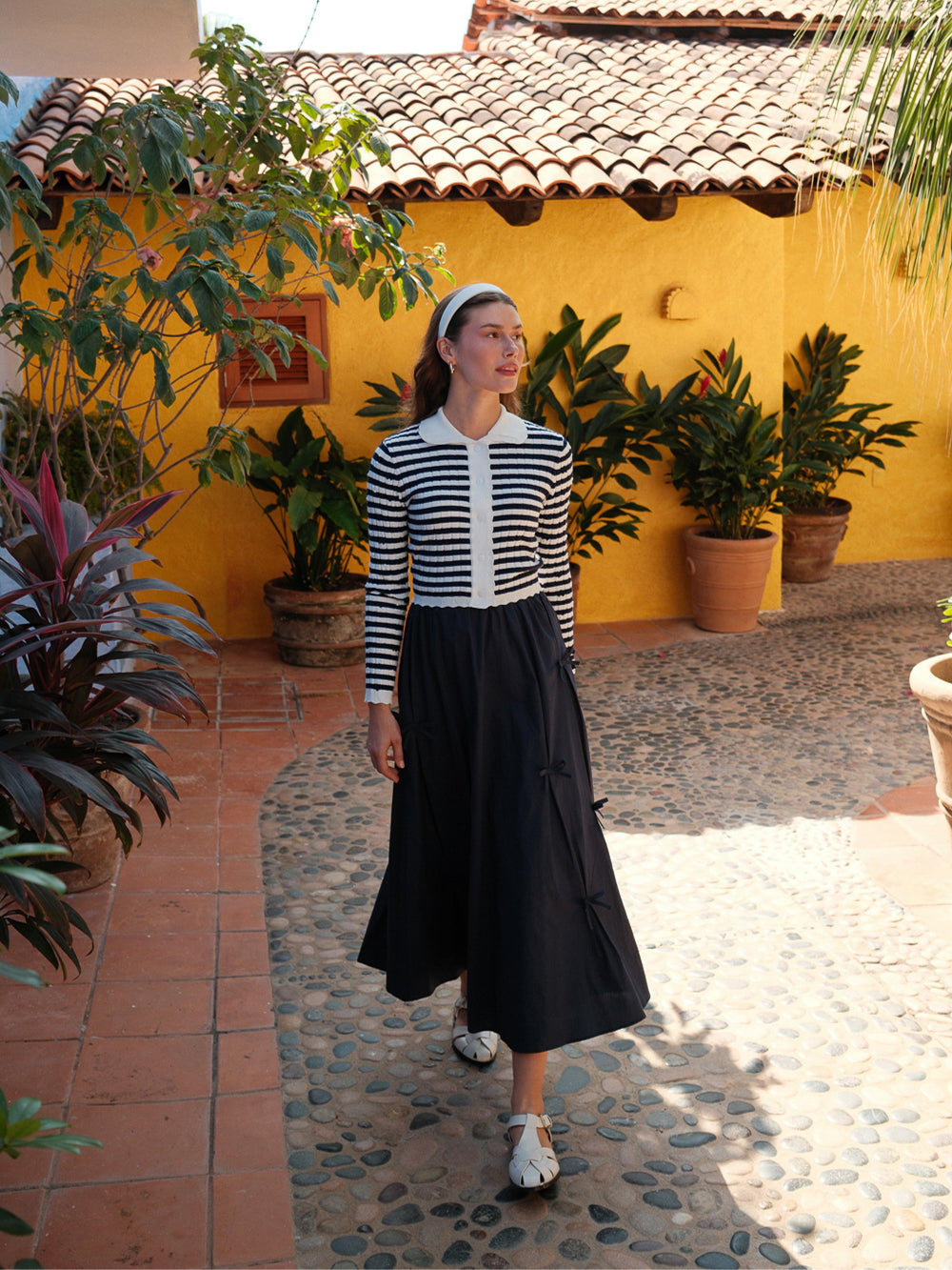 Scattered Bow Full Skirt-Navy