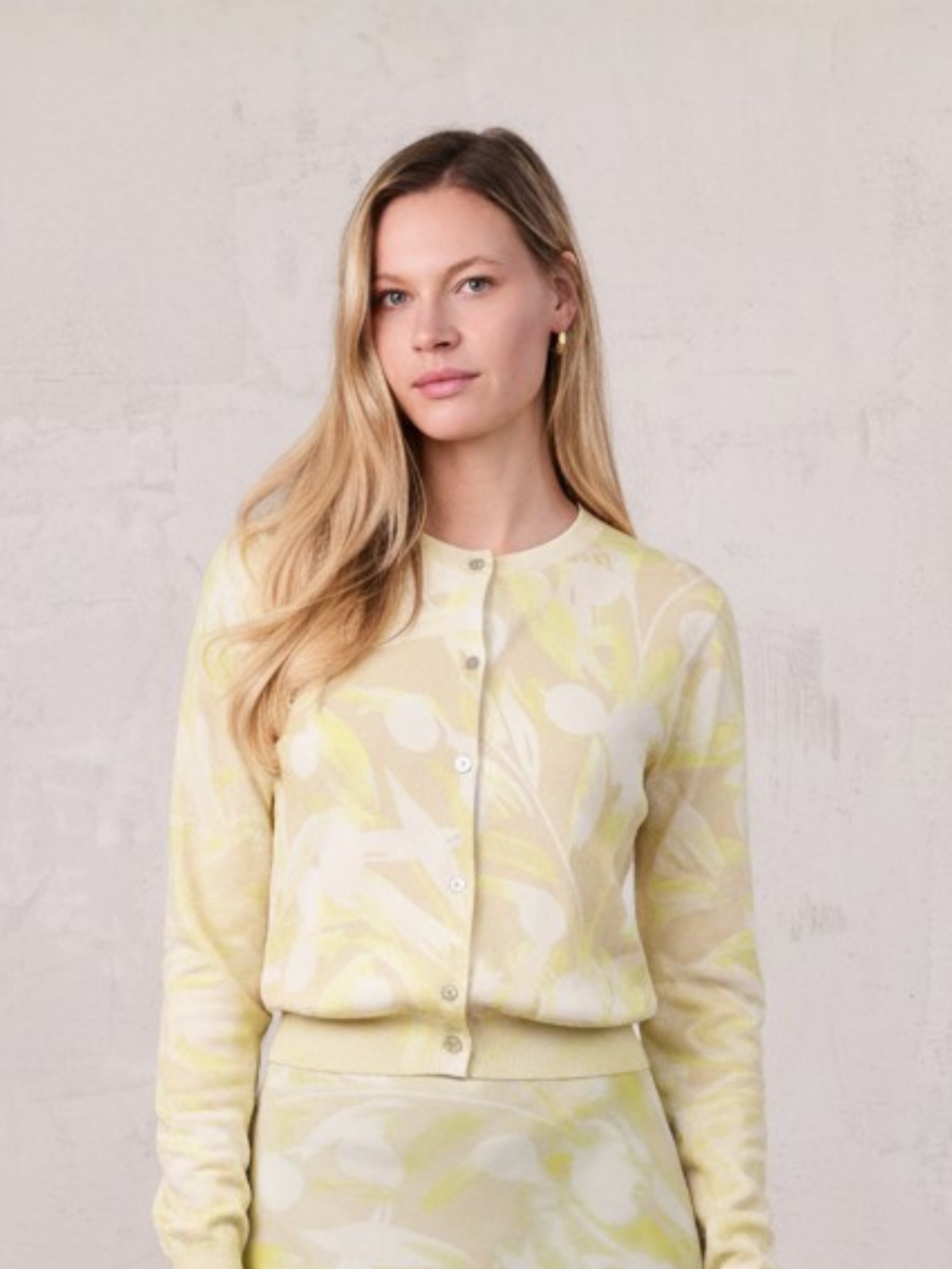 Printed Thin Button-Down Crew Cardigan-Yellow Floral