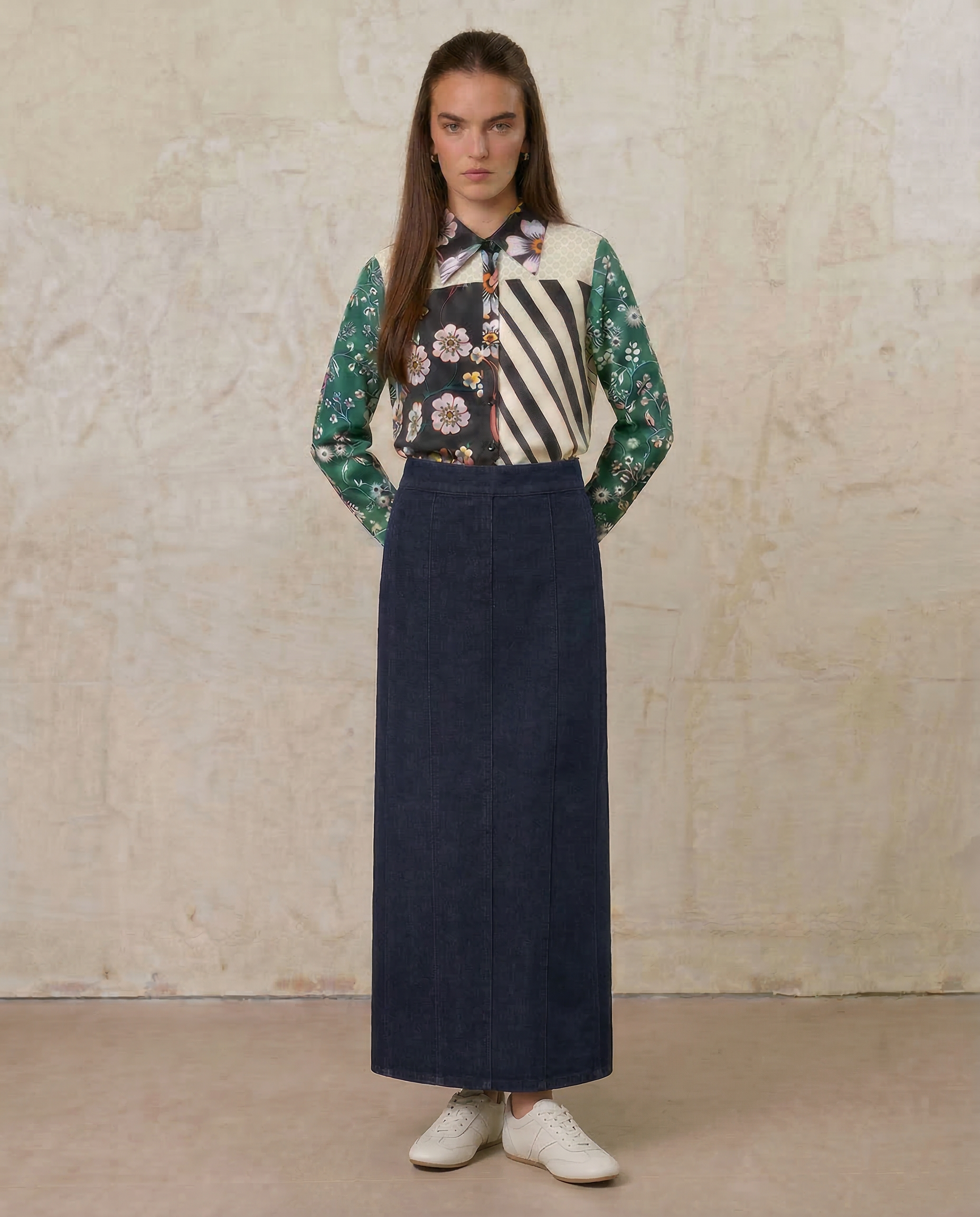 Seamed Straight Stretch Denim Skirt-Dark Blue