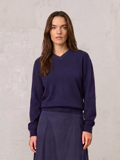 High V Lightweight Sweater-Navy