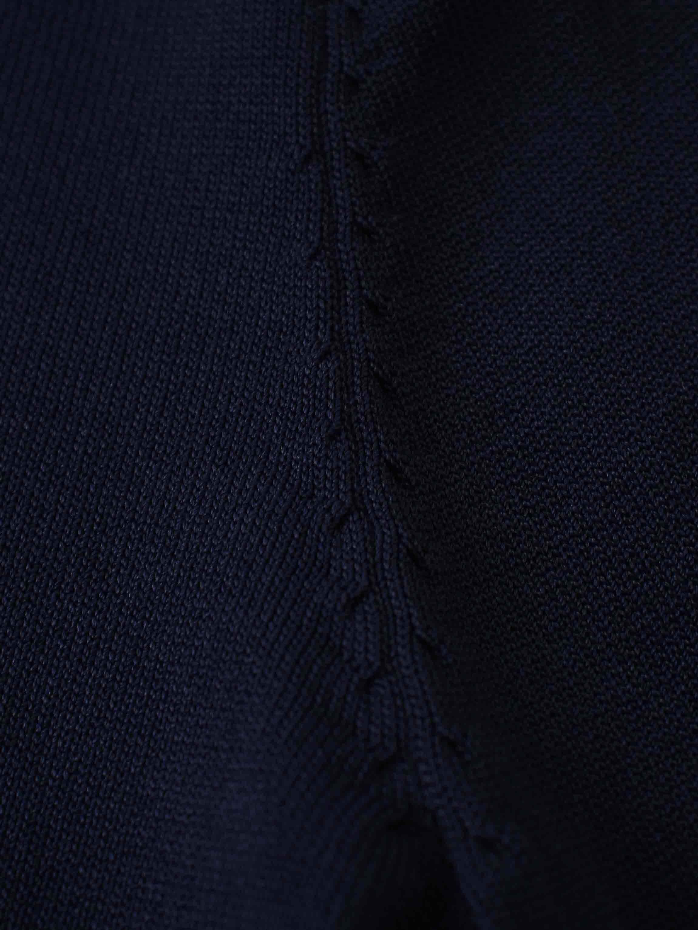 Pearl Button Collar Sweater-Navy/Cream