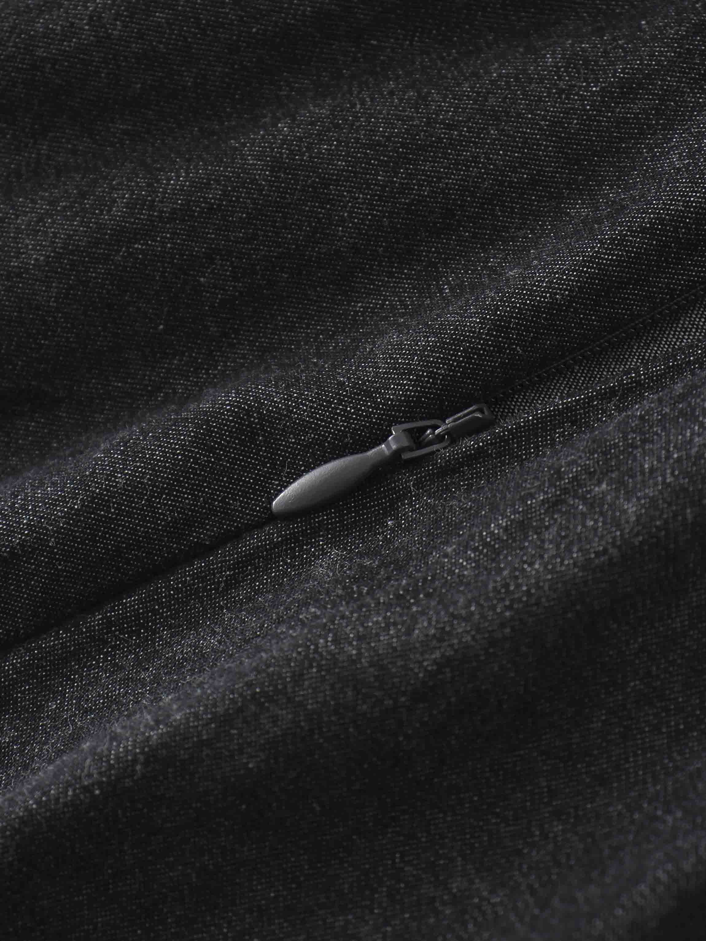 Side Inverted Pleat Denim Skirt-Black