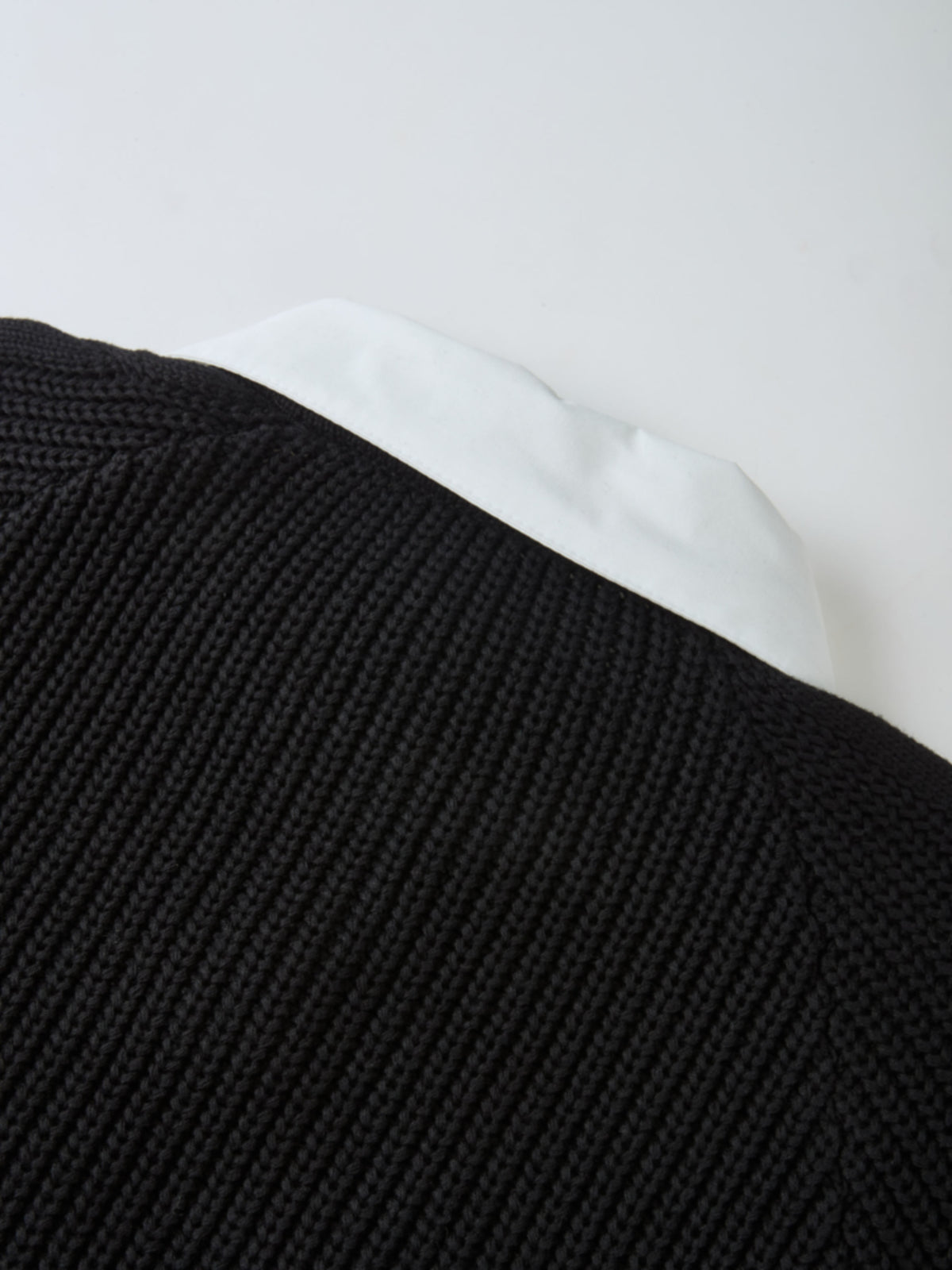 Shirt Collar Sweater - Black/Solid White
