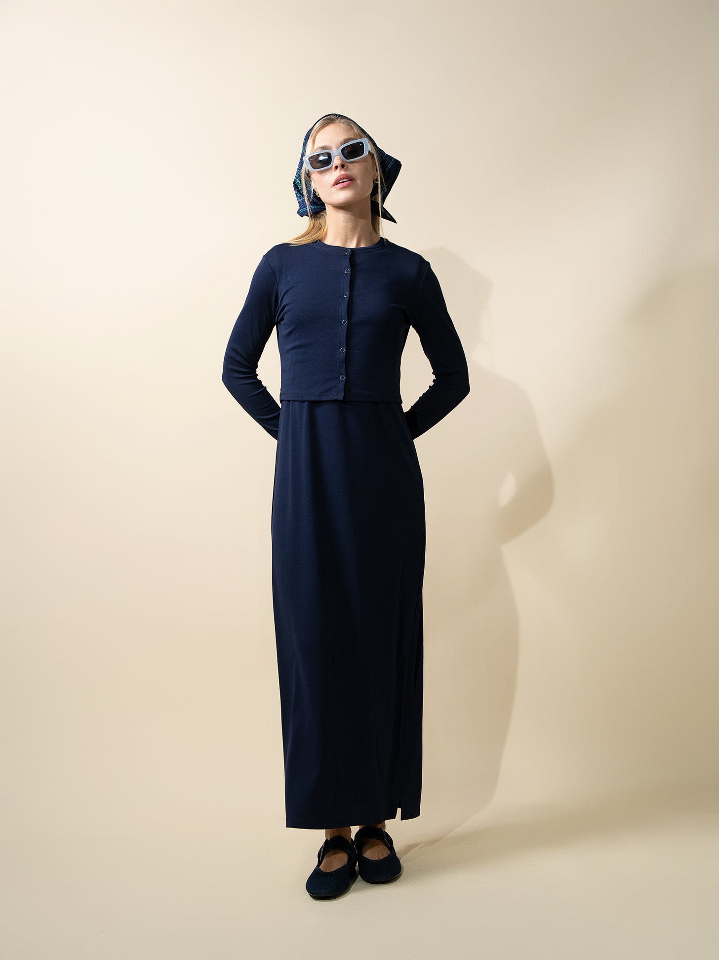 Basic T-Shirt Cropped Cardigan-Navy