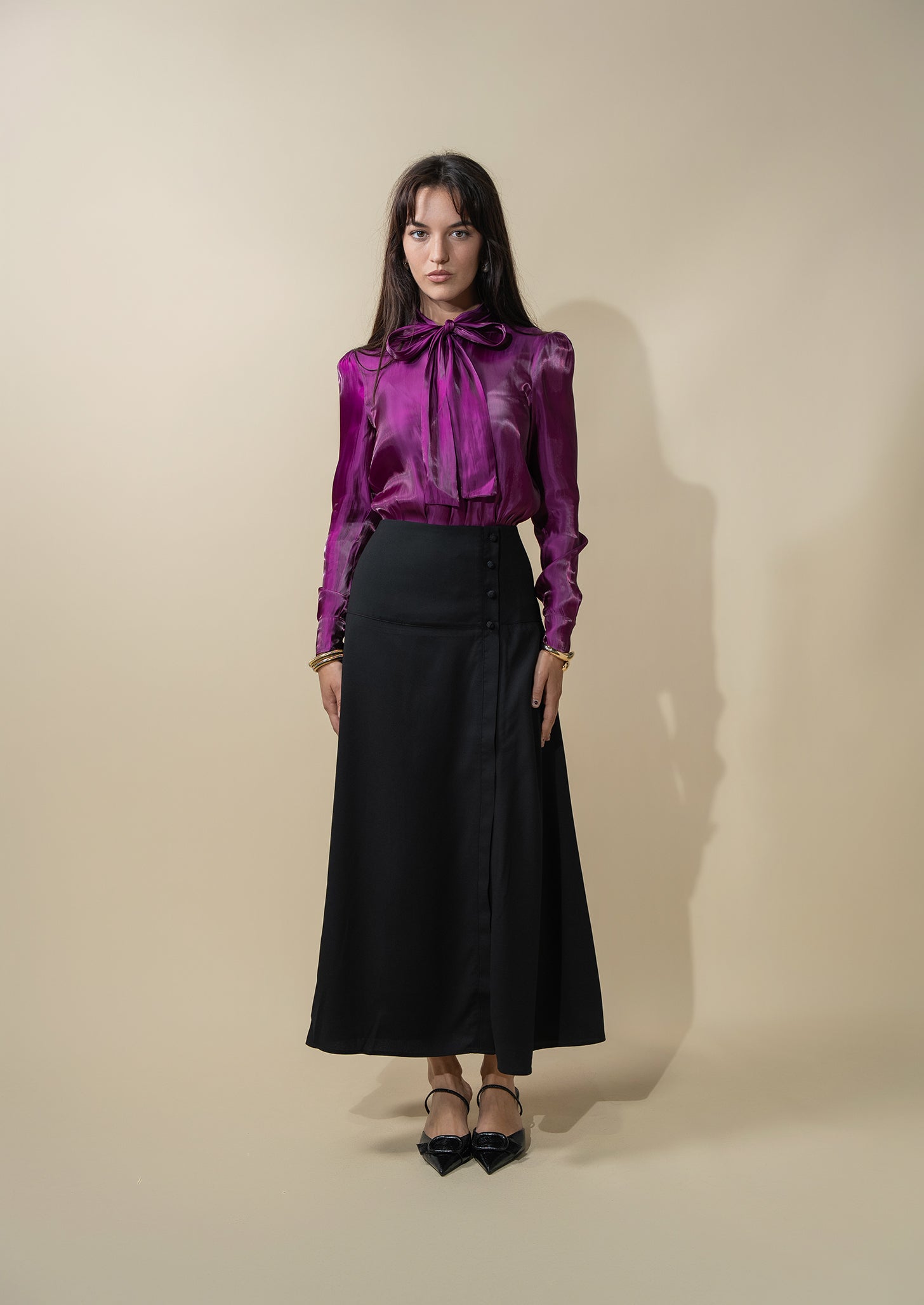 Side Button Yoke Skirt-Black