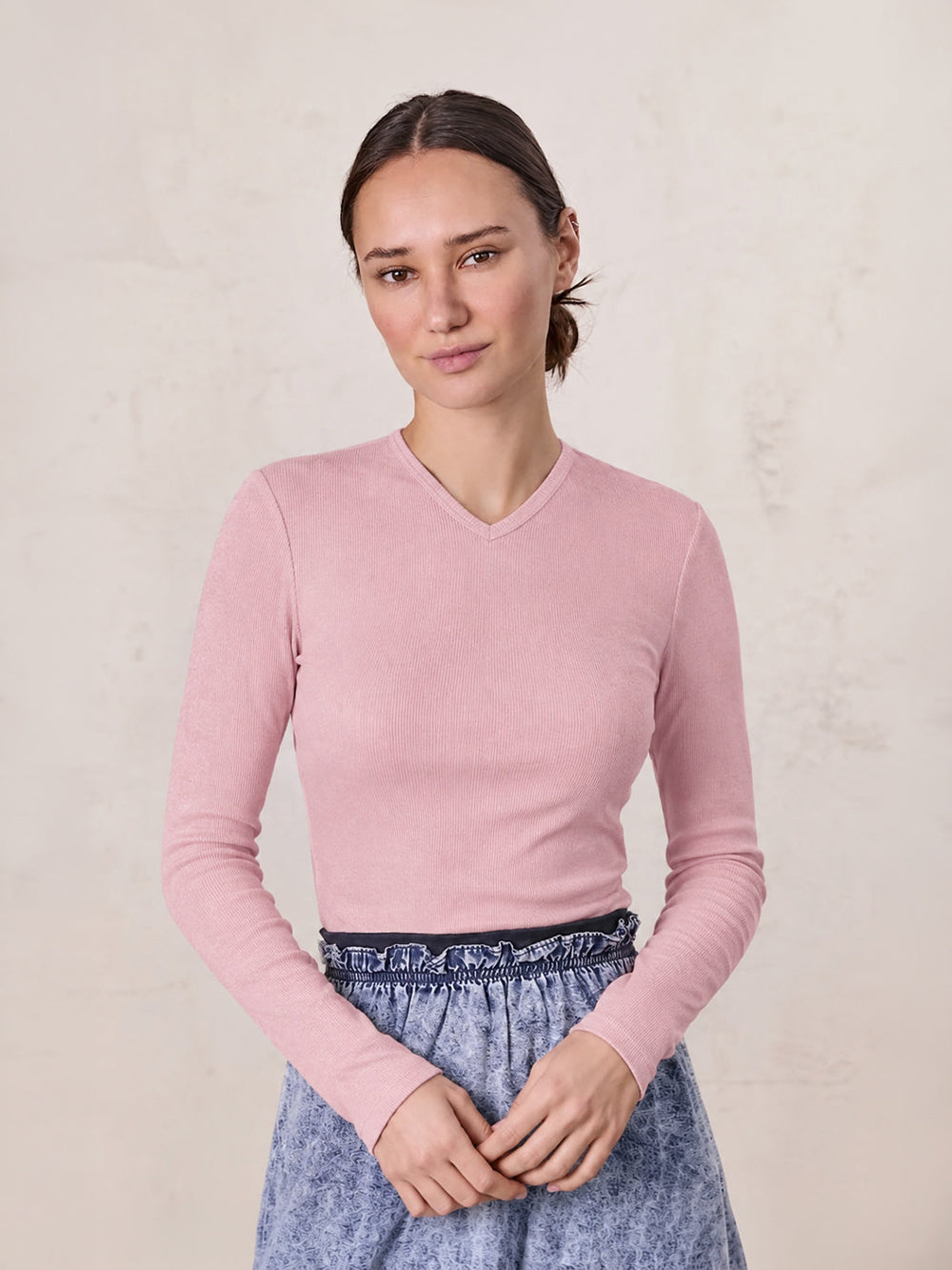 Soft Ribbed High V Tee-Soft Pink