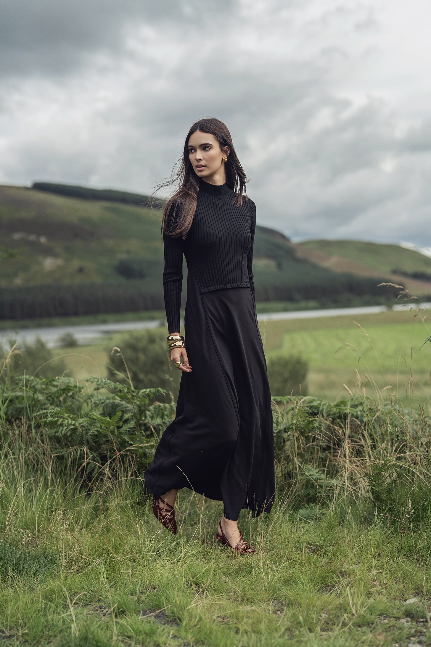 Crepe Bottom Dress-Black/Black