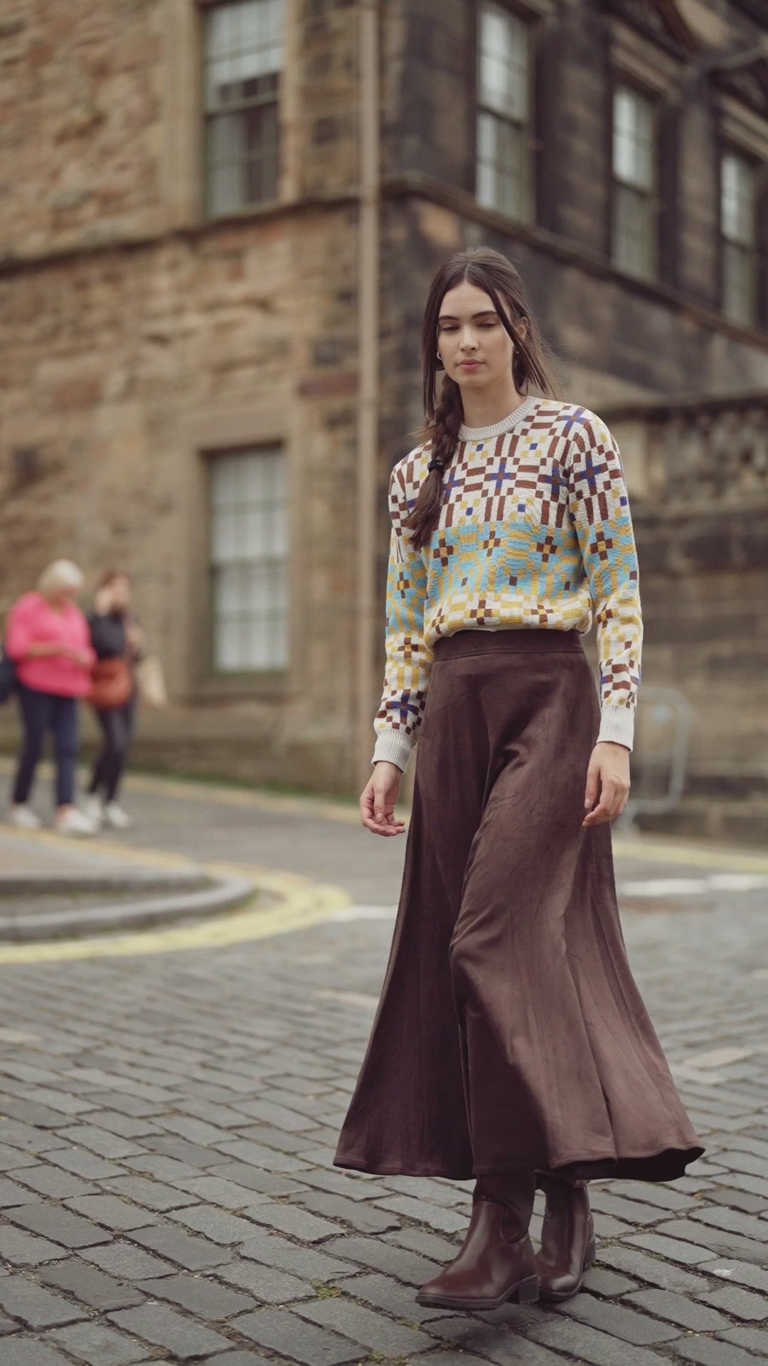 Geometric Design Sweater-Brown