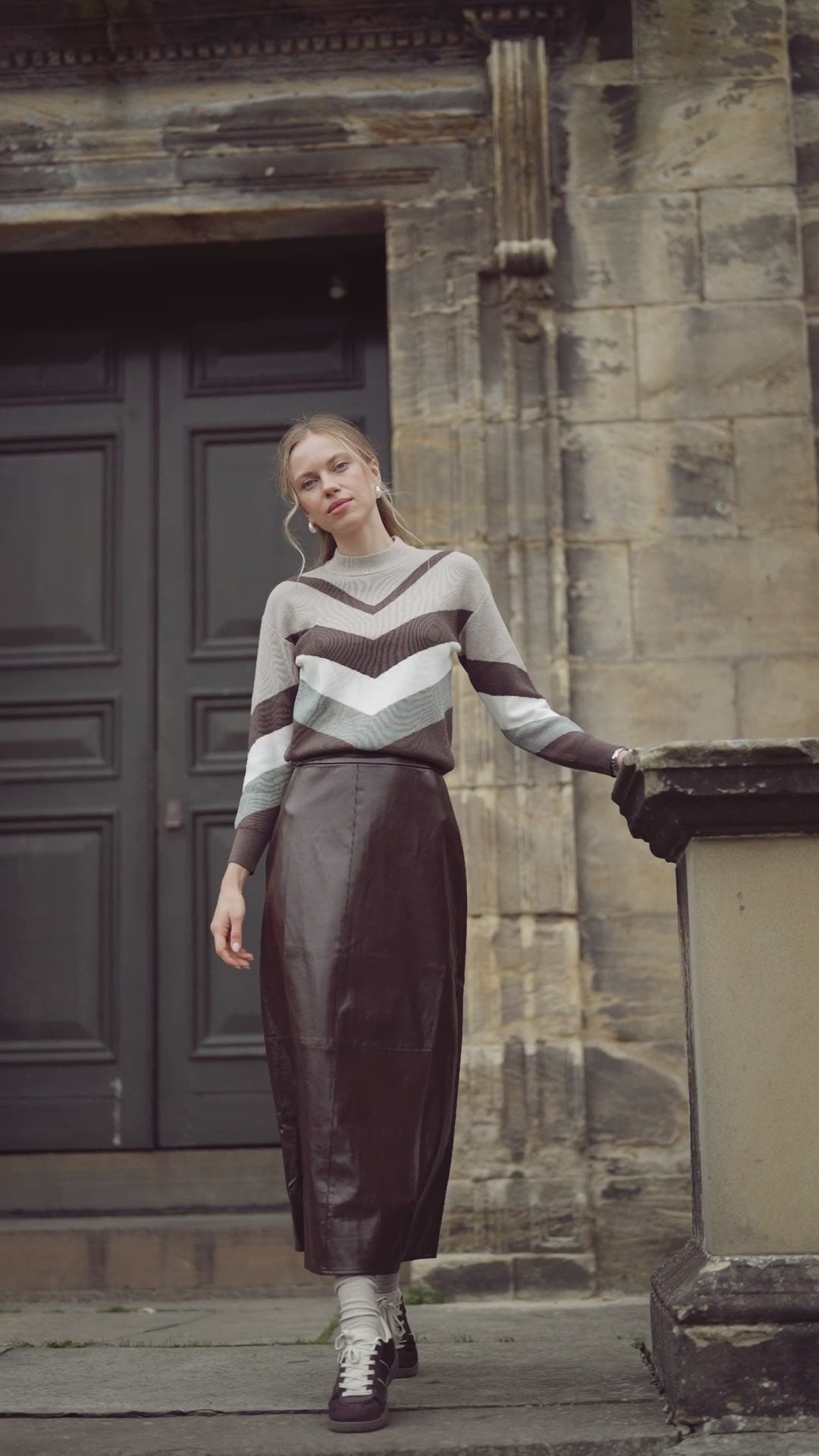 Multi V Sweater-Brown/Grey