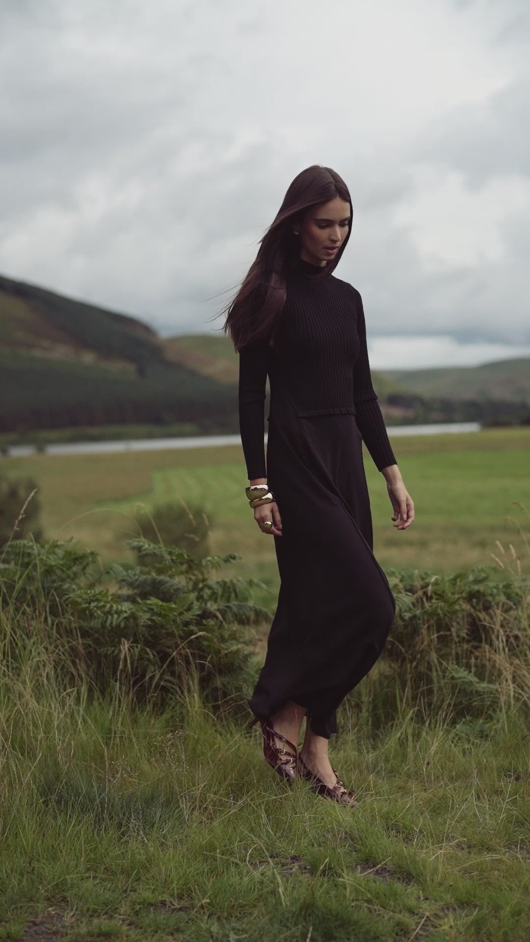 Crepe Bottom Dress-Black/Black