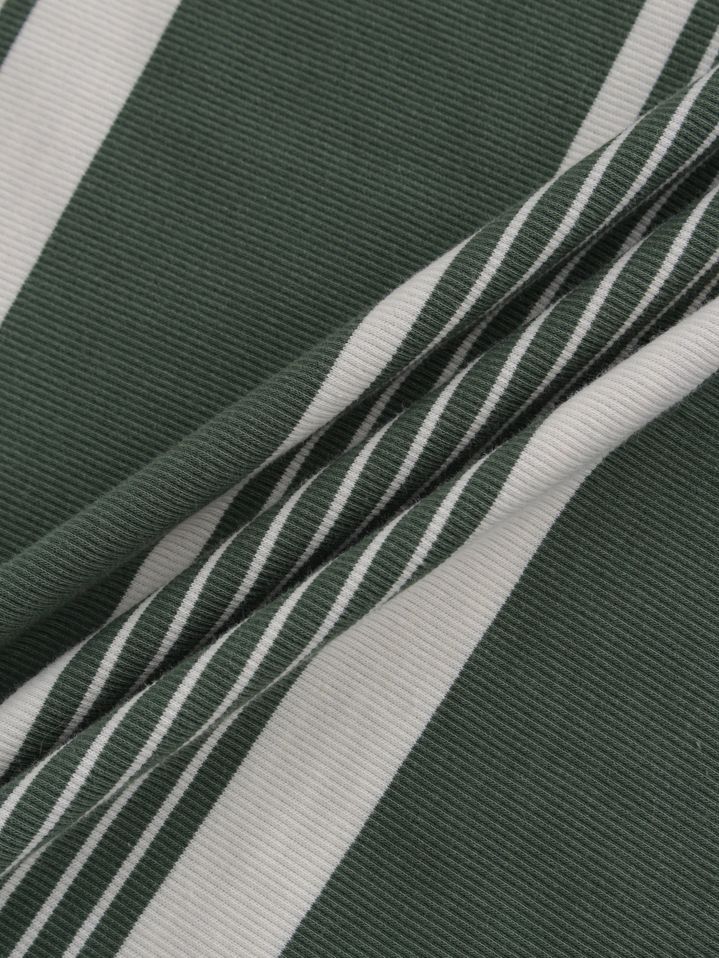 Camiseta Thin Stripe High V-Verde/Blanco Multi Stripe