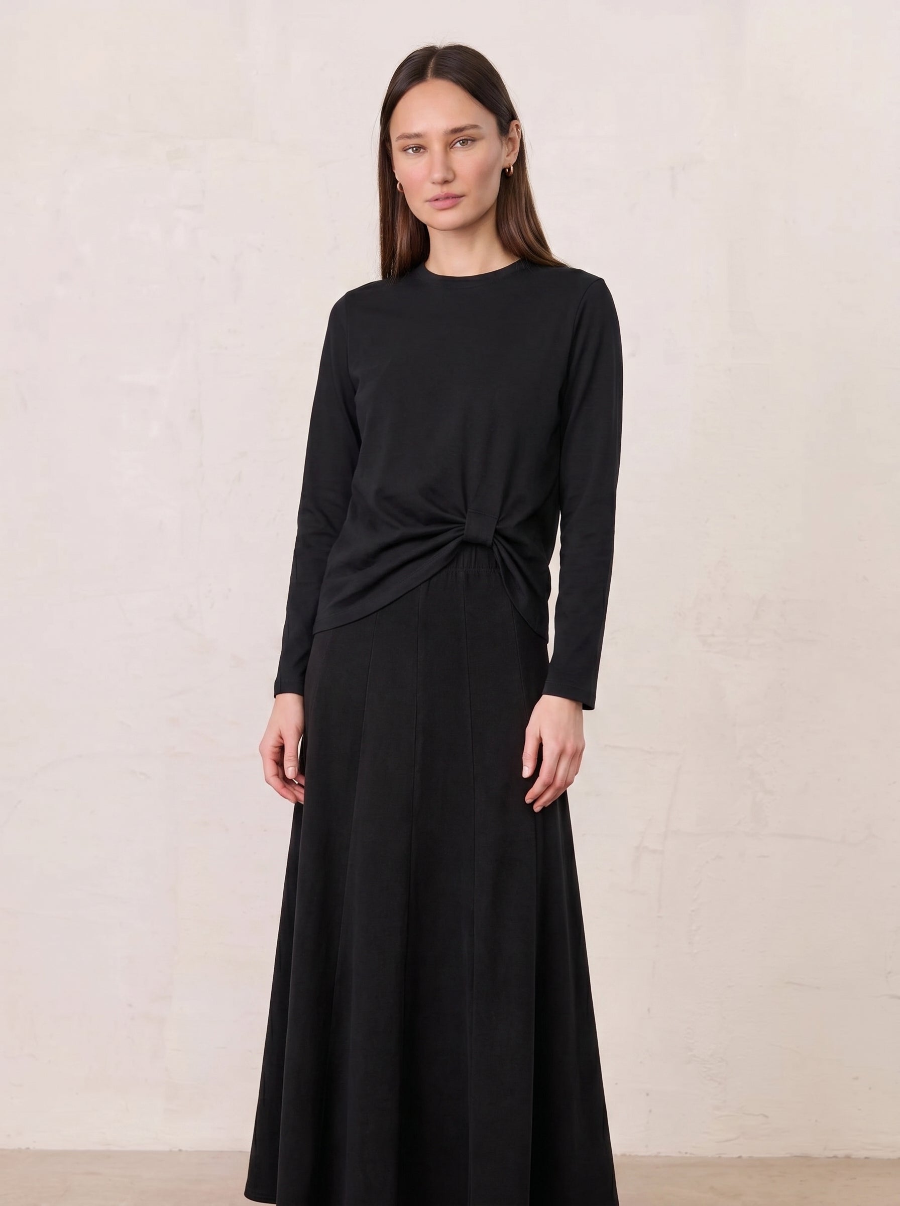 Side Knot Tee-Black