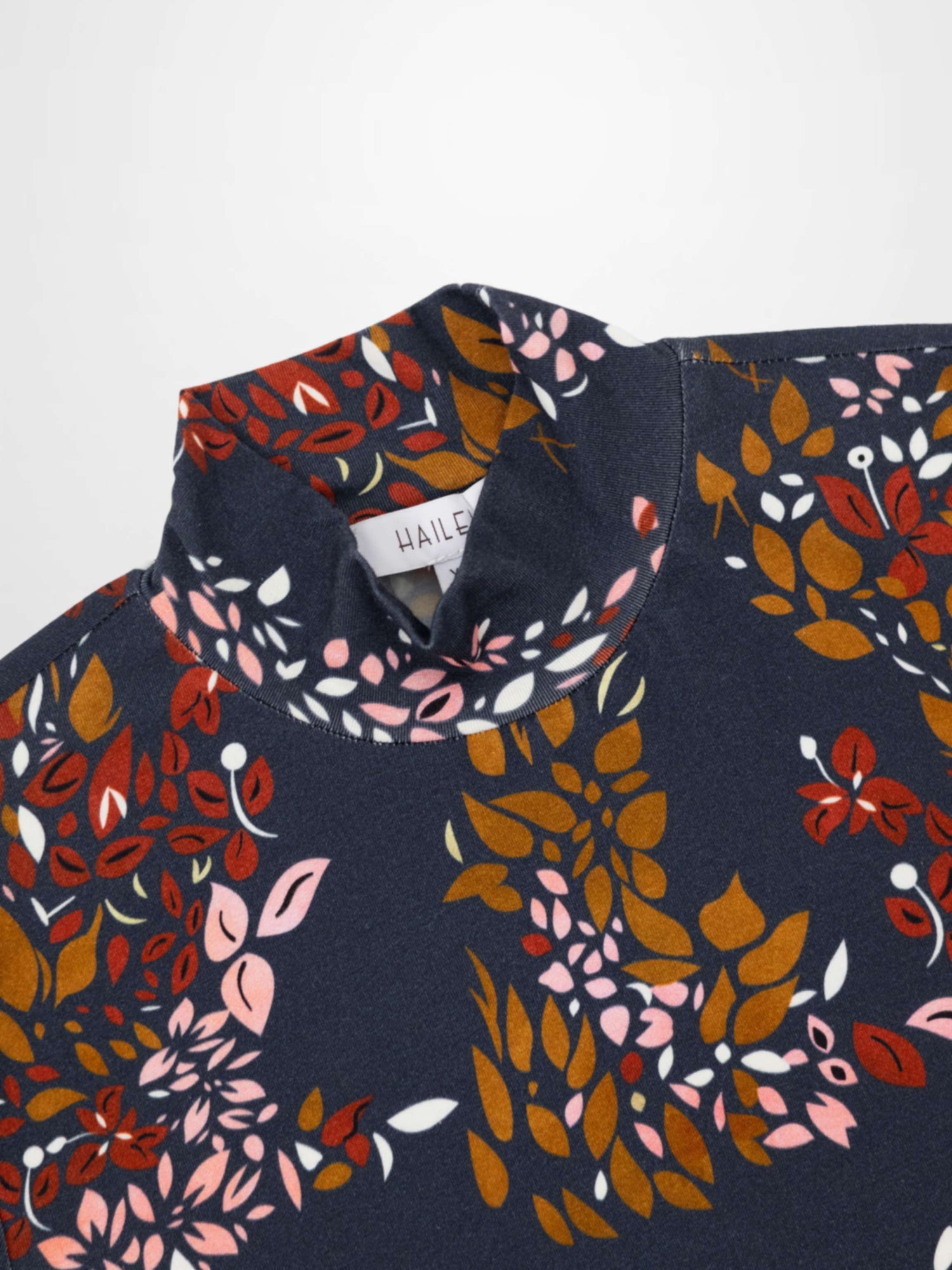 Boxy Printed Modal Turtleneck-Navy Leaf