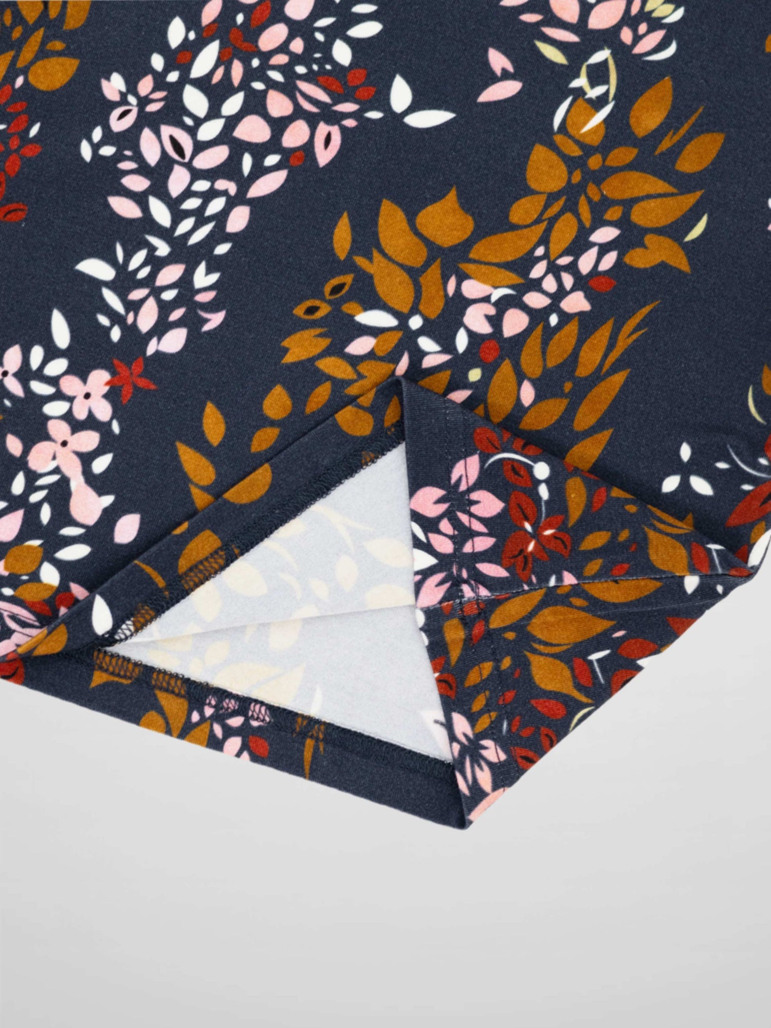 Boxy Printed Modal Turtleneck-Navy Leaf