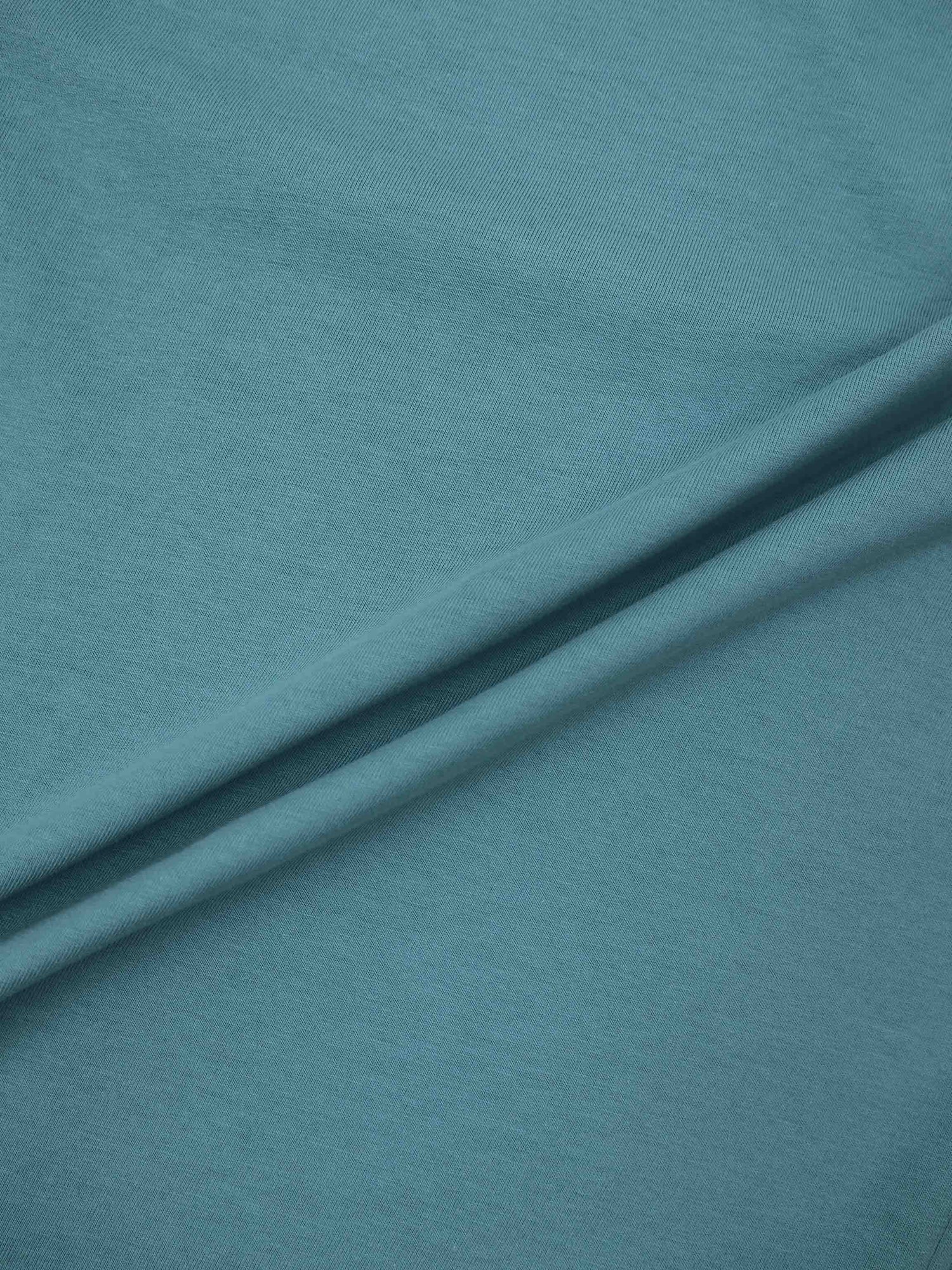 Center Seam High V Tee-Teal