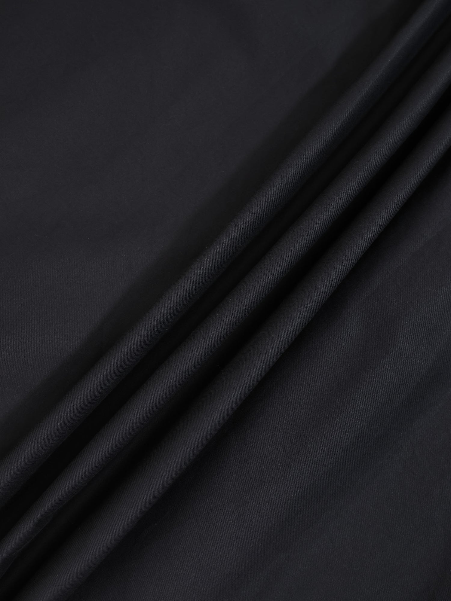 V Gathered Waist Jumper-Black